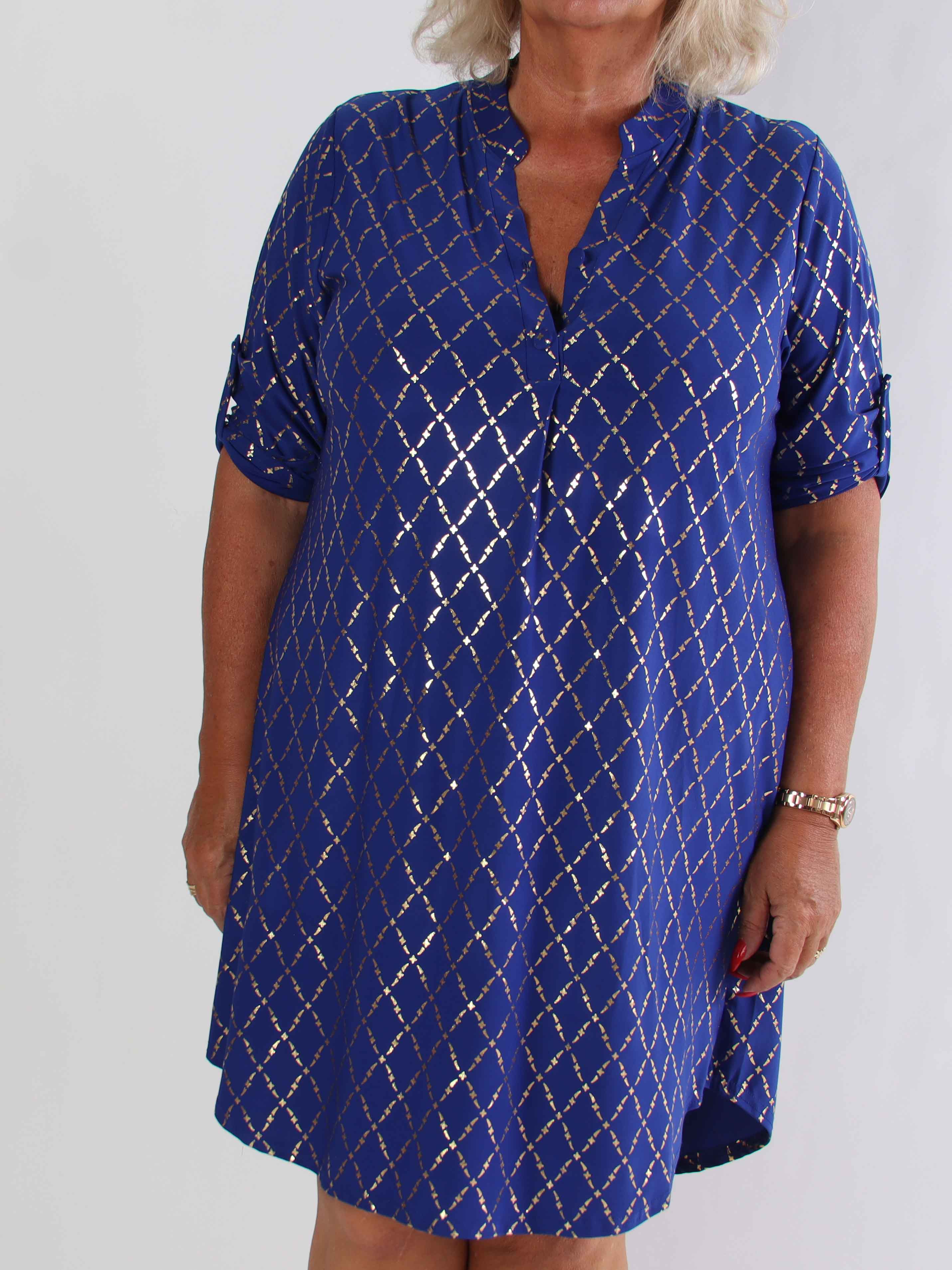 Ebba Gold Check Long - Elastisk plus size klänning med gulddetaljer