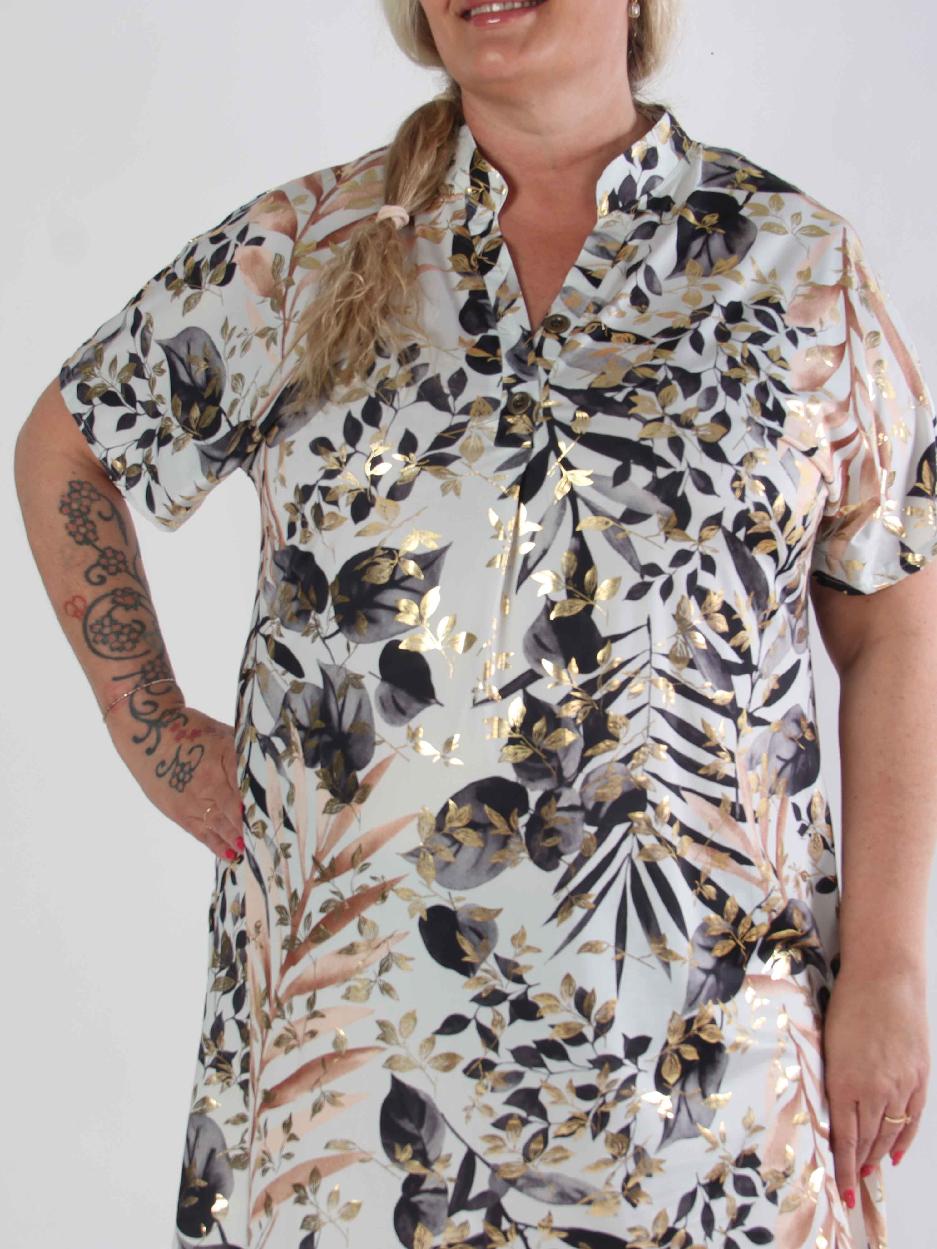 Ebba Gold Leaf Sleeveless - Plus size skjortklänning i stretchigt tyg med bladtryck