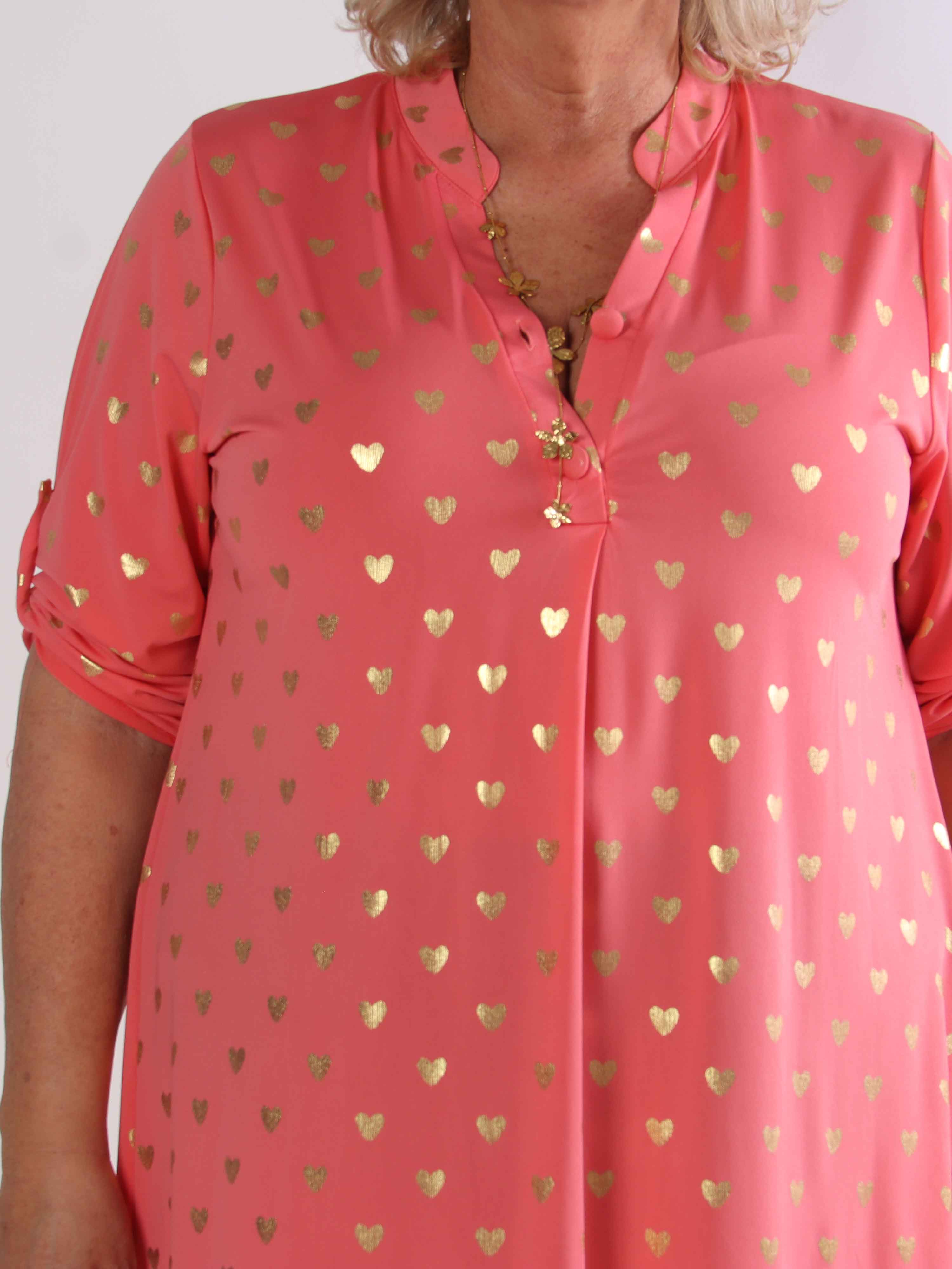 Ebba Gold Heart - Plus size resårklänning med guldfärgade hjärtdetaljer