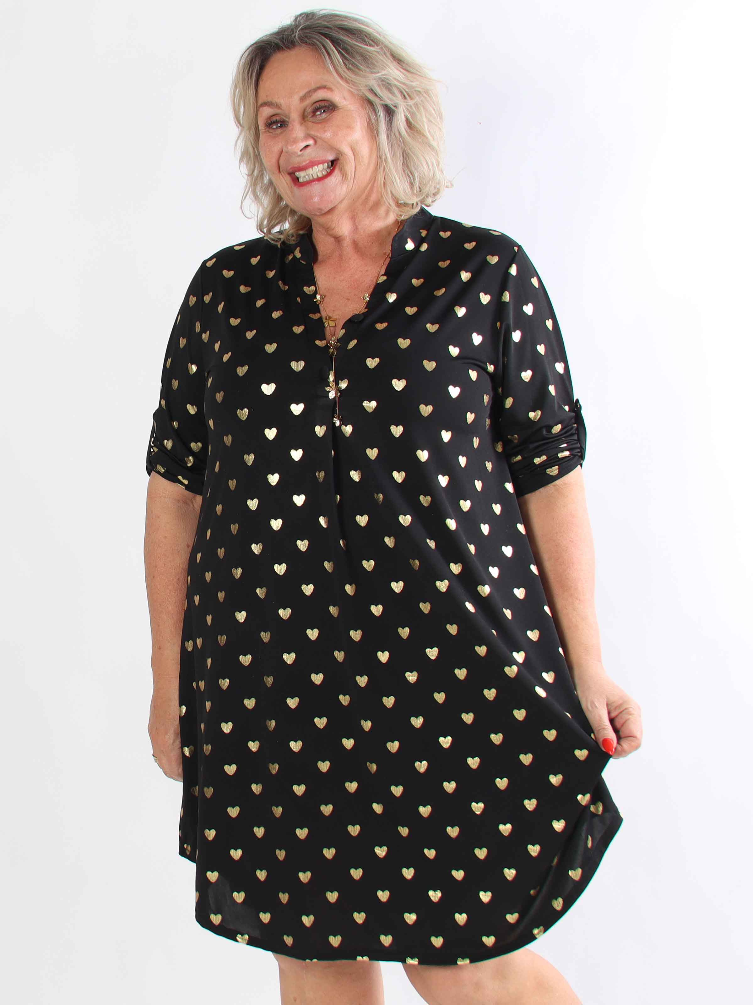 Ebba Gold Heart - Plus size resårklänning med guldfärgade hjärtdetaljer