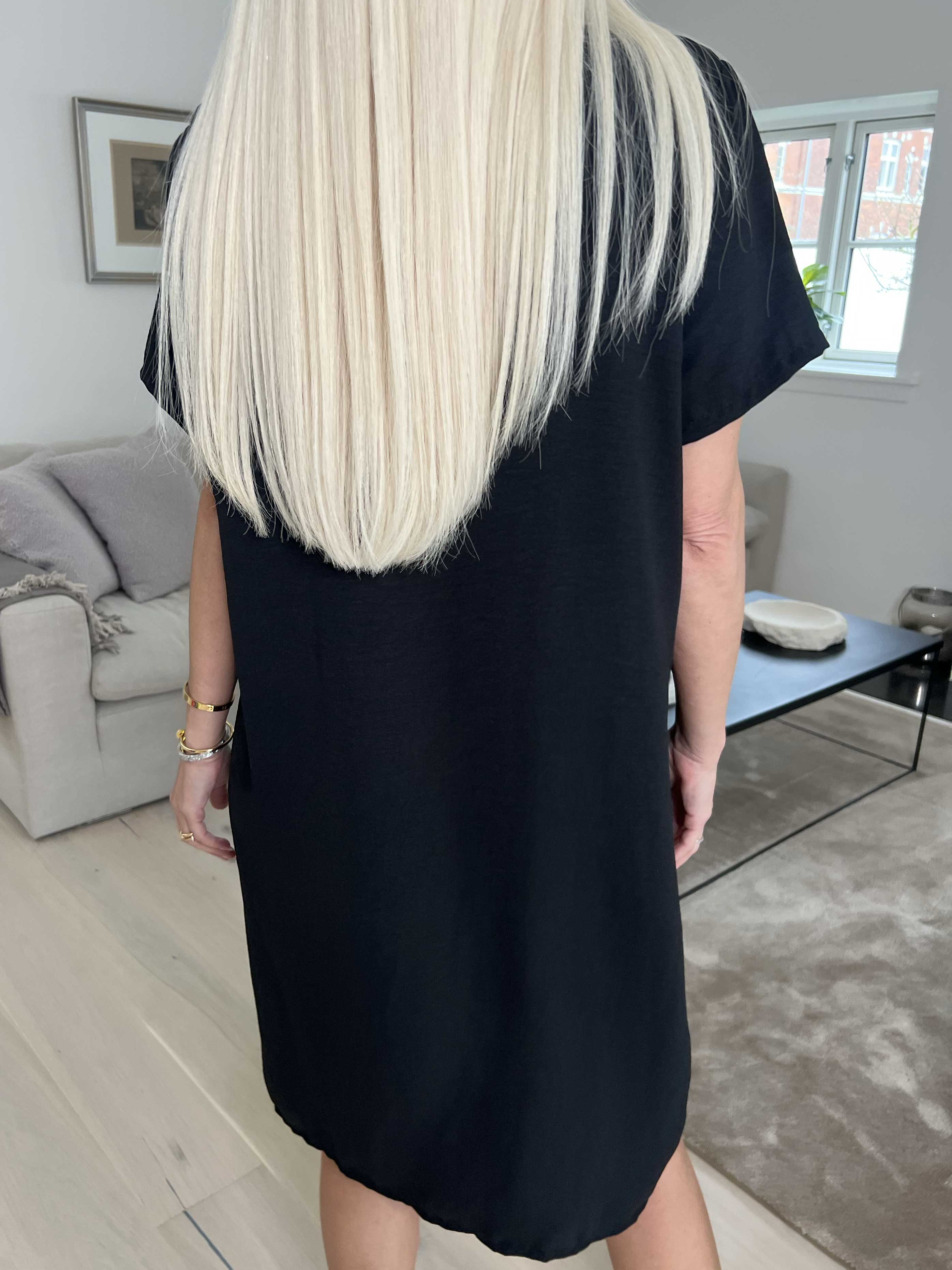 Eldina - Lätt enfärgad tunikaklänning