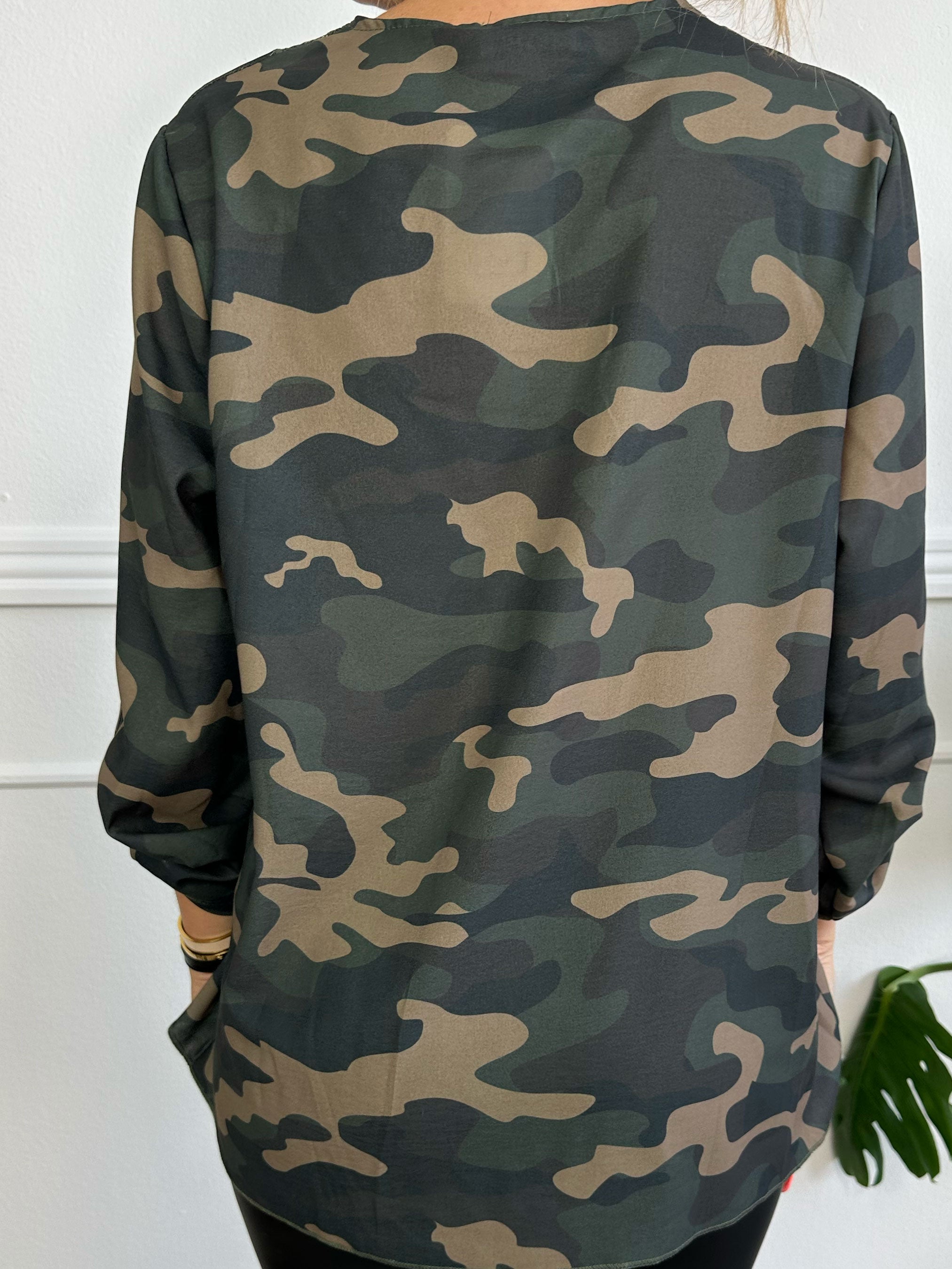 Elly Shirt - Simpel blus med spetskant