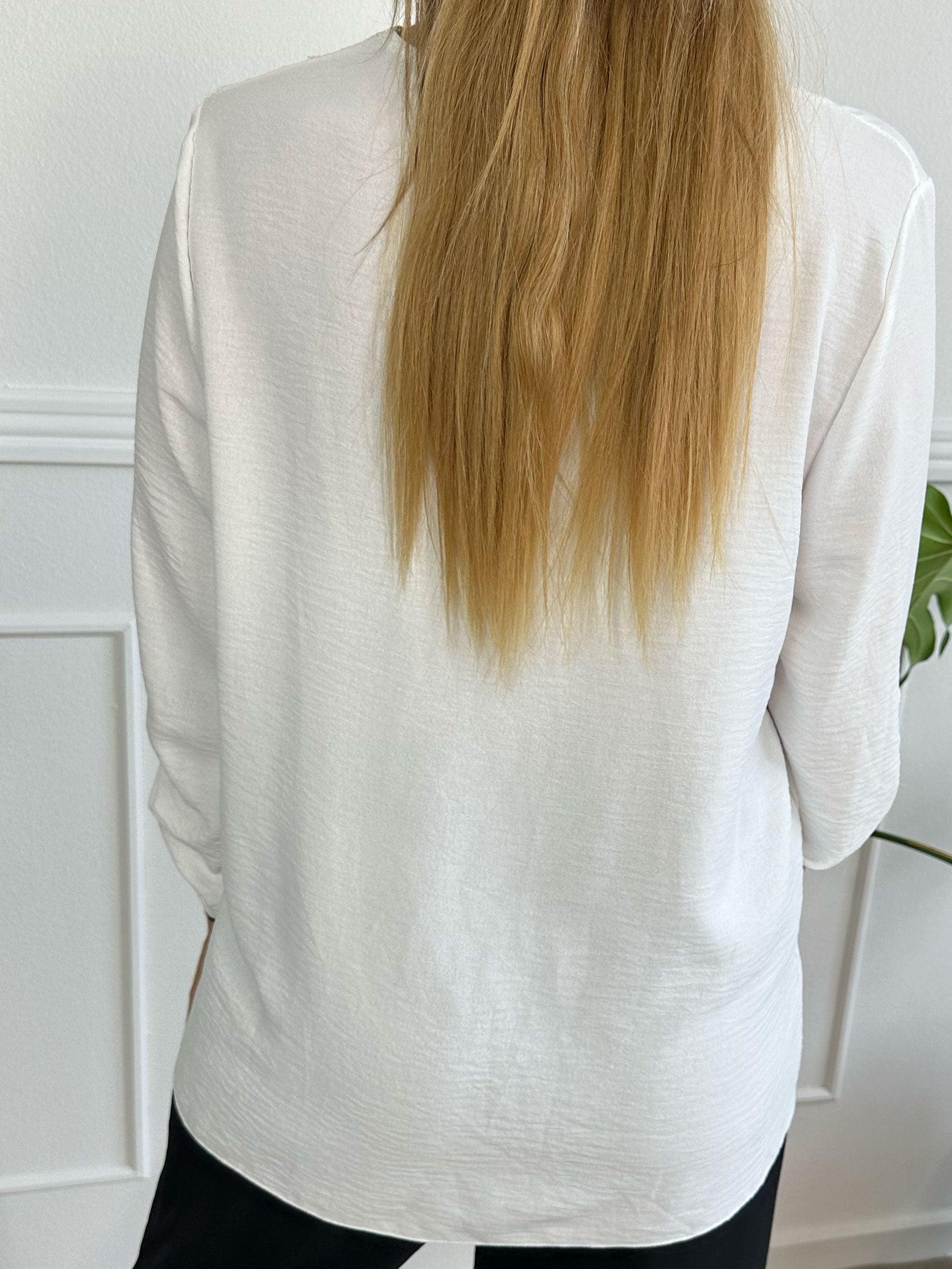 Elly Shirt - Simpel blus med spetskant