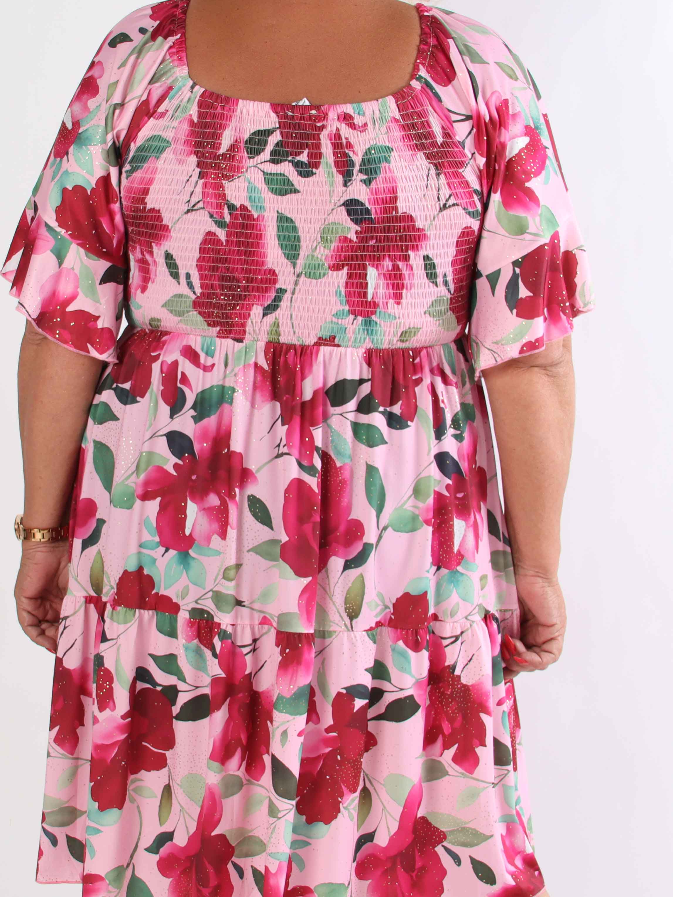 Elna Fiore Short - Blommig elastisk plus size klänning med smock över bysten