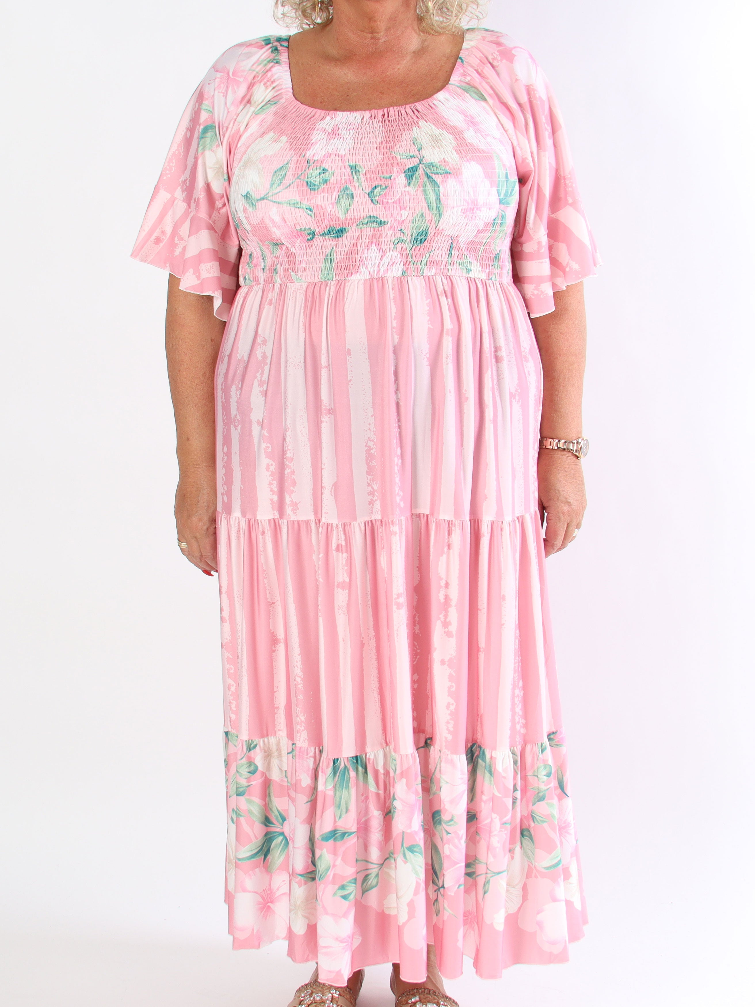 Elna Floral Stripe - Söt stretchig klänning i plusstorlek med smockat bröst