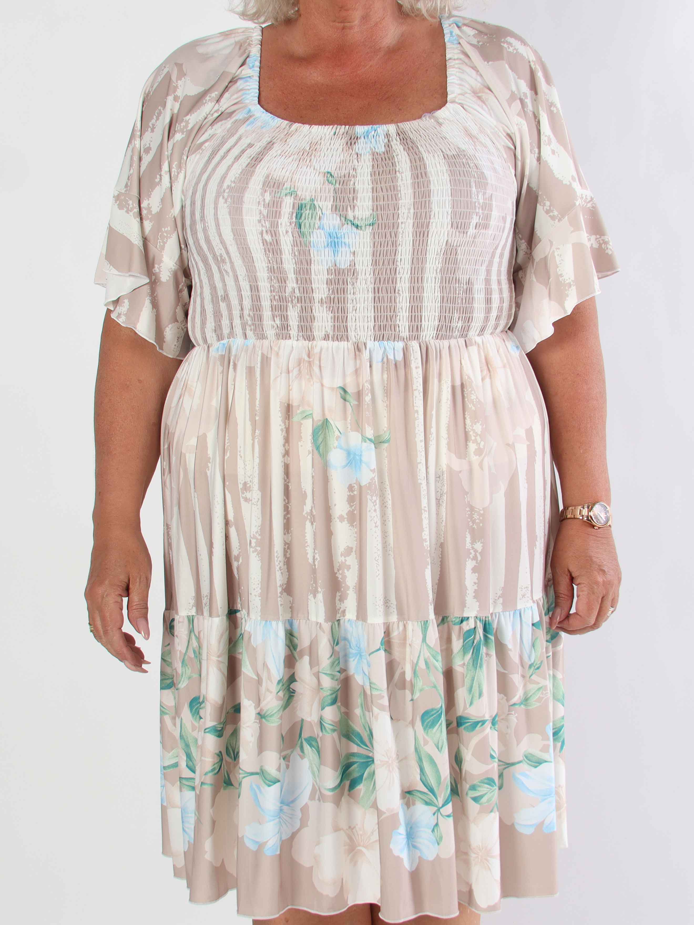 Elna Floral Stripe Short - Elastisk plus size klänning med smockat bröst