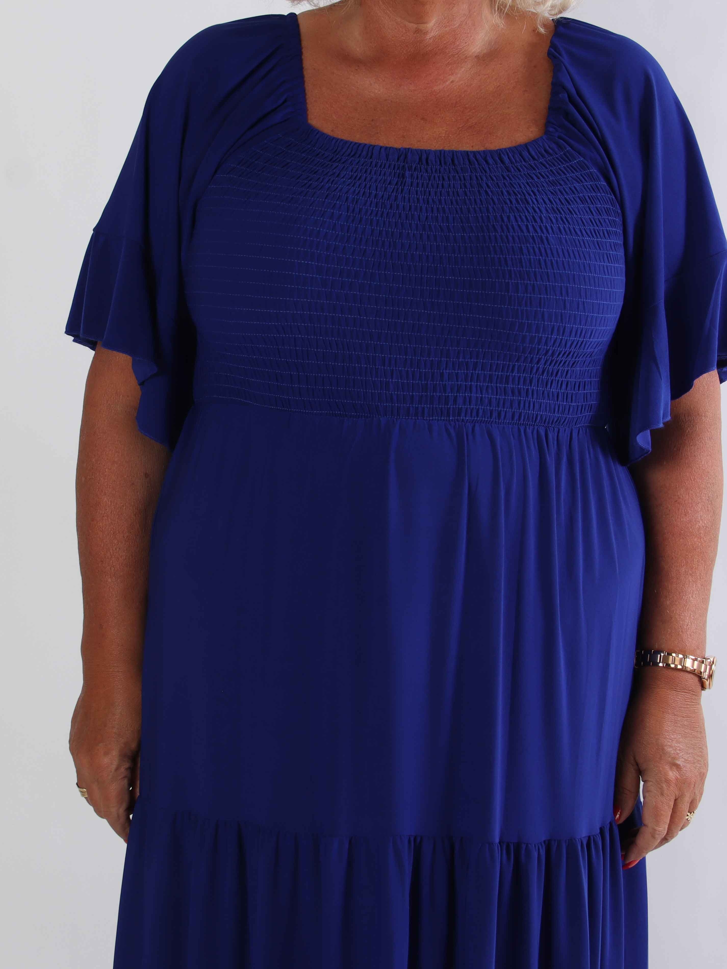 Elna Plain - Elastisk plain plus size klänning med resår över bystet