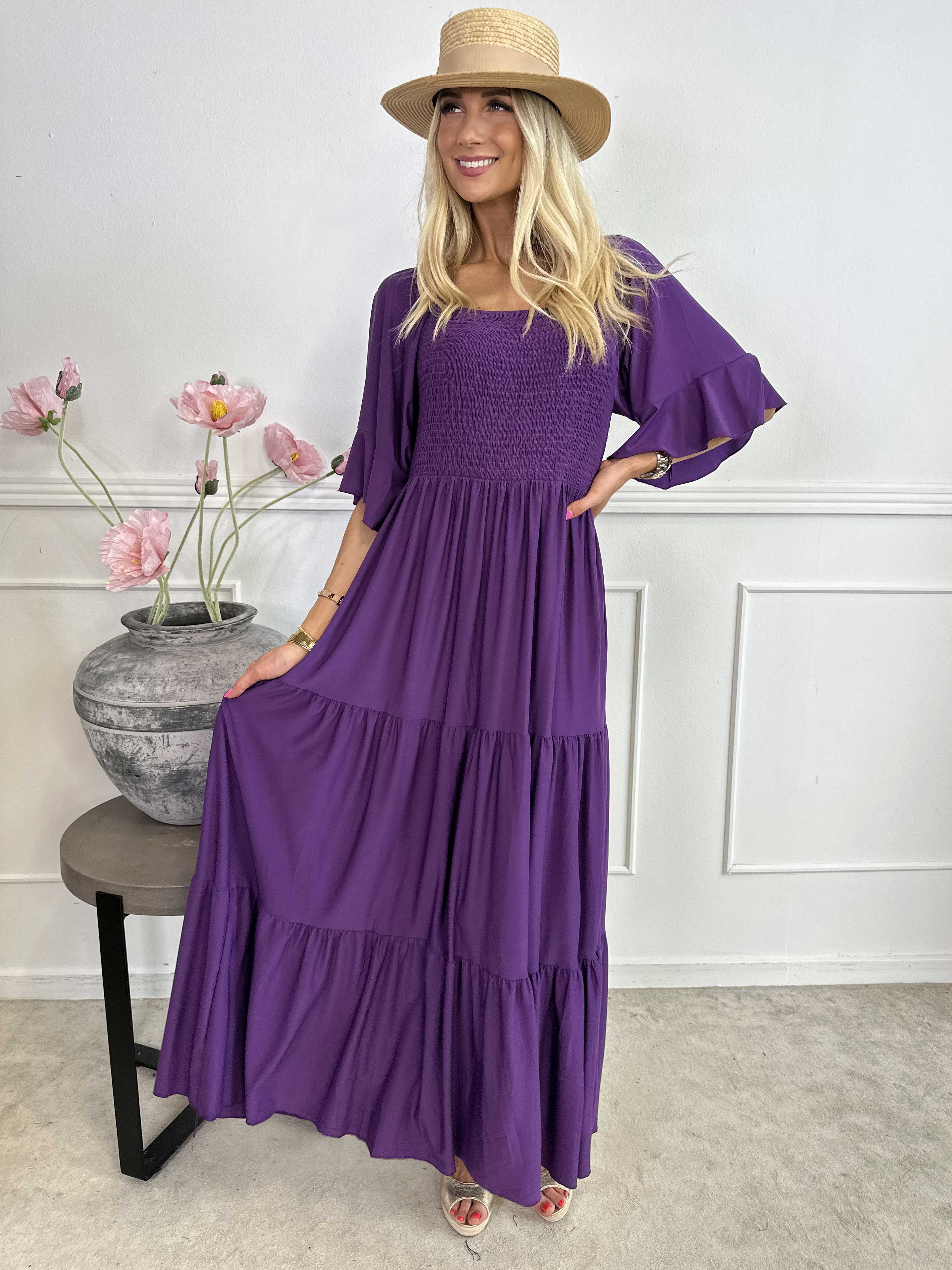 Elna Plain - Lång elastisk plain klänning med resår över bysten