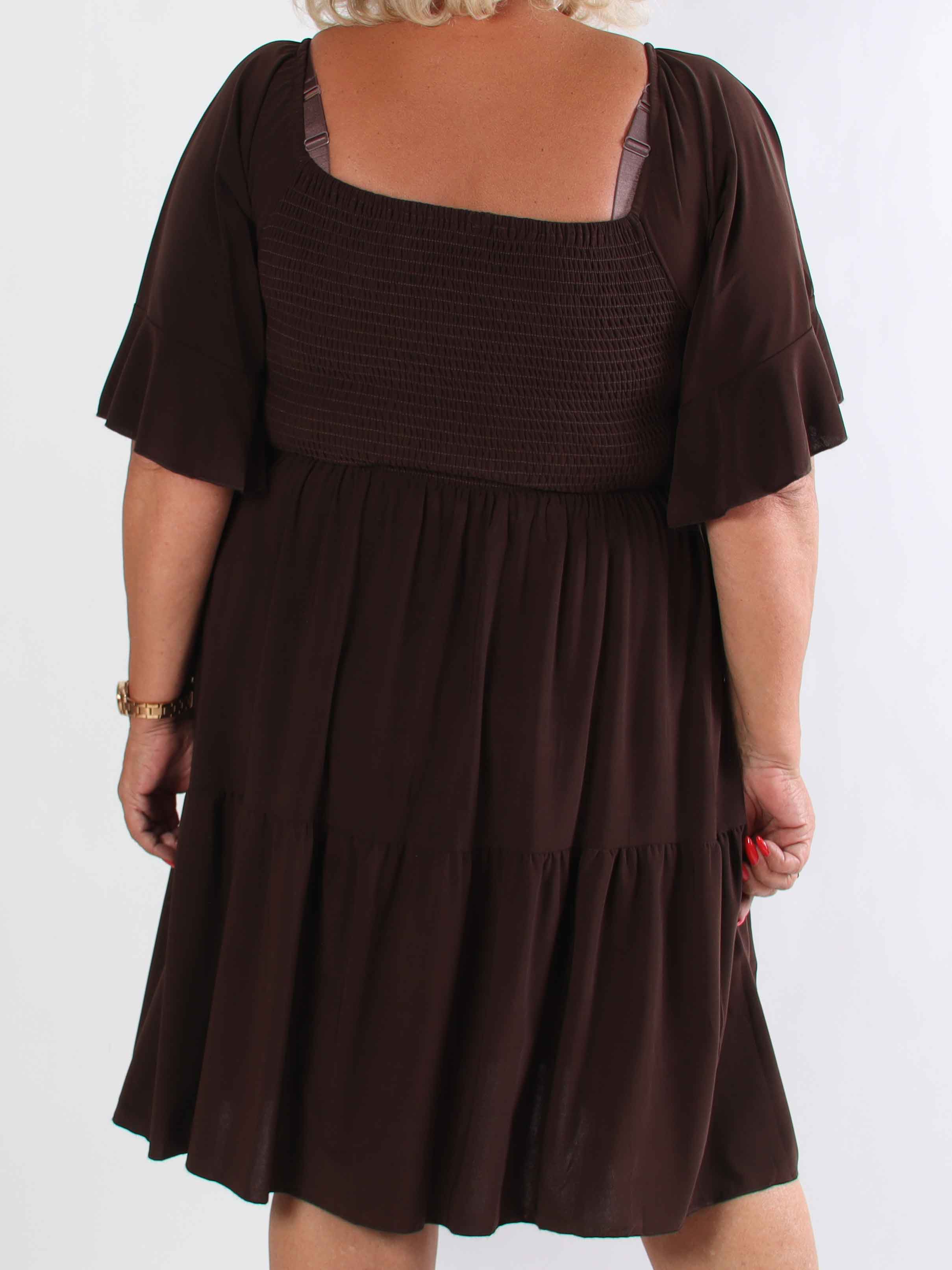 Elna Plain Short - Elastisk plain plus size klänning med resår över bysten