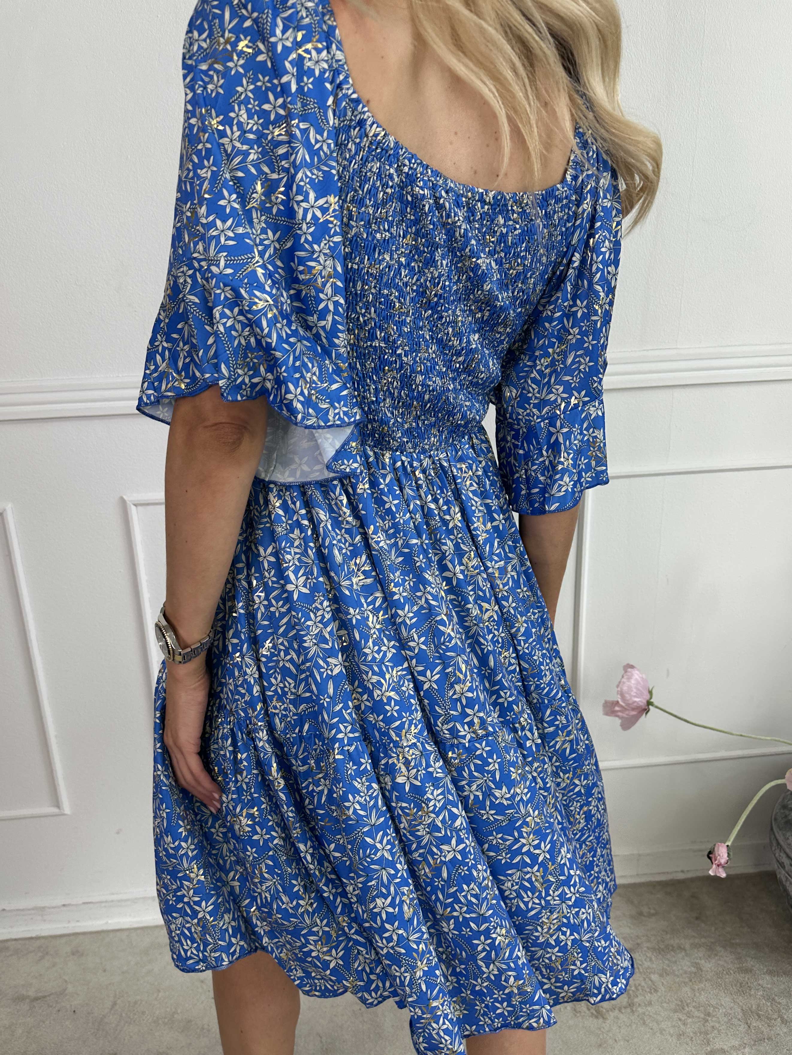 Elna Small Flower Short - Blommig elastisk klänning med smock över bysten