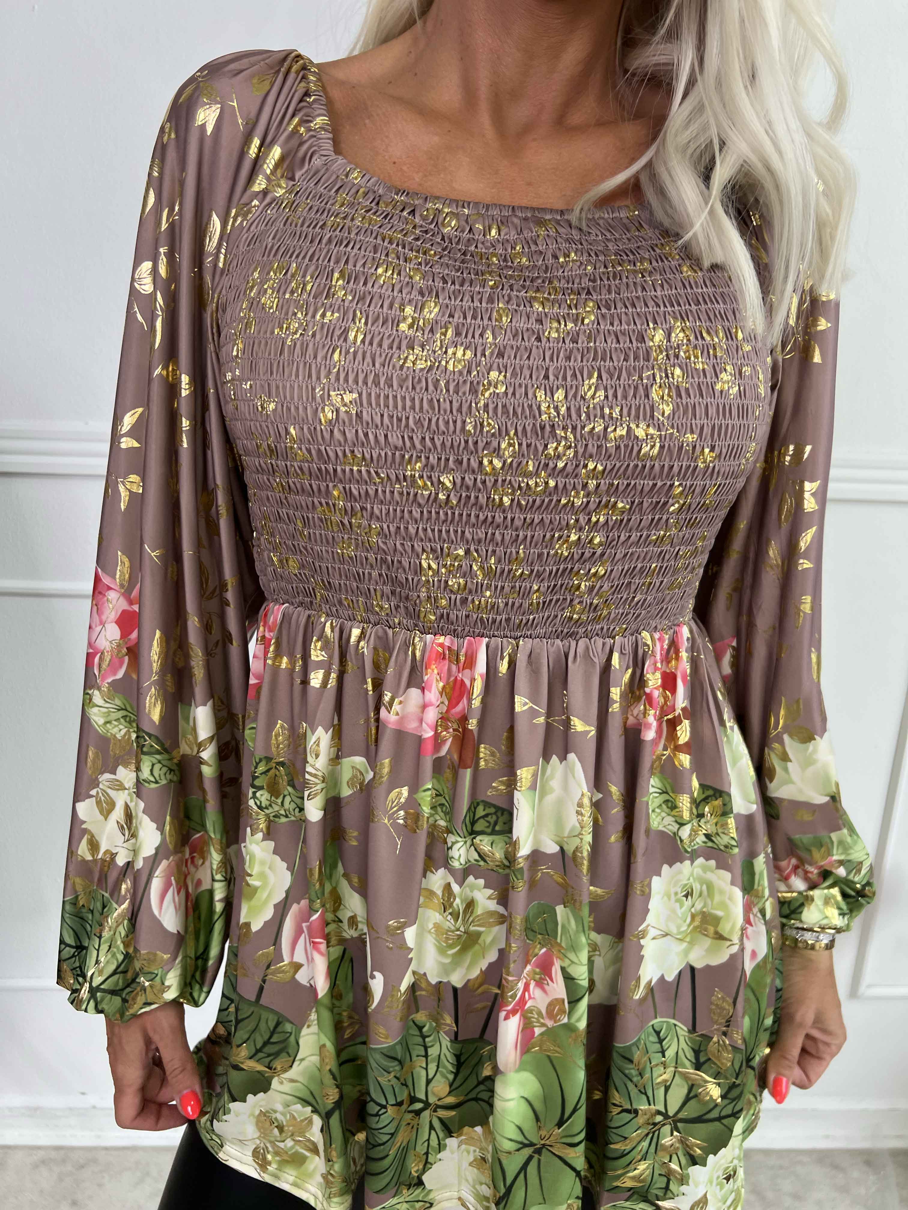 Elna Water Lily Shirt L/S - Elastisk blus med blommigt mönster och smock över bysten