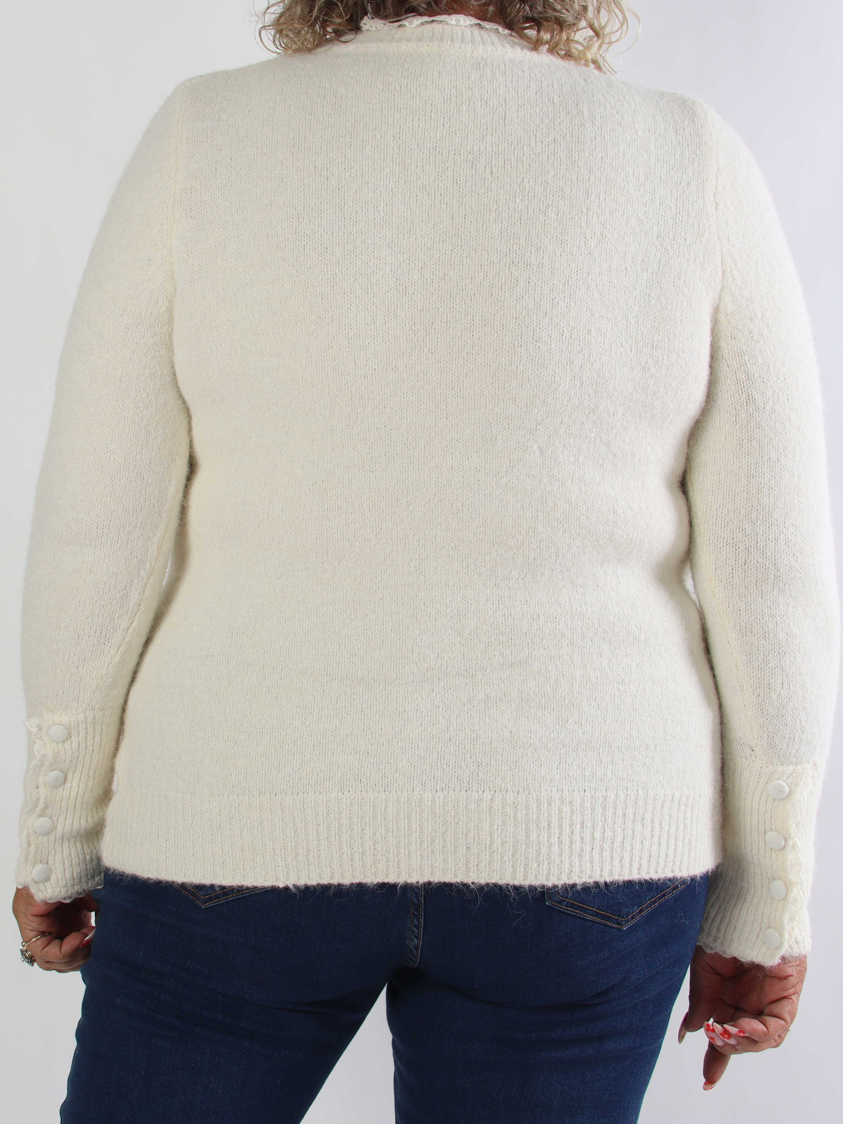 Elowen - Plus size strikbluse med blondekanter ved halsudskæringen og ærmerne