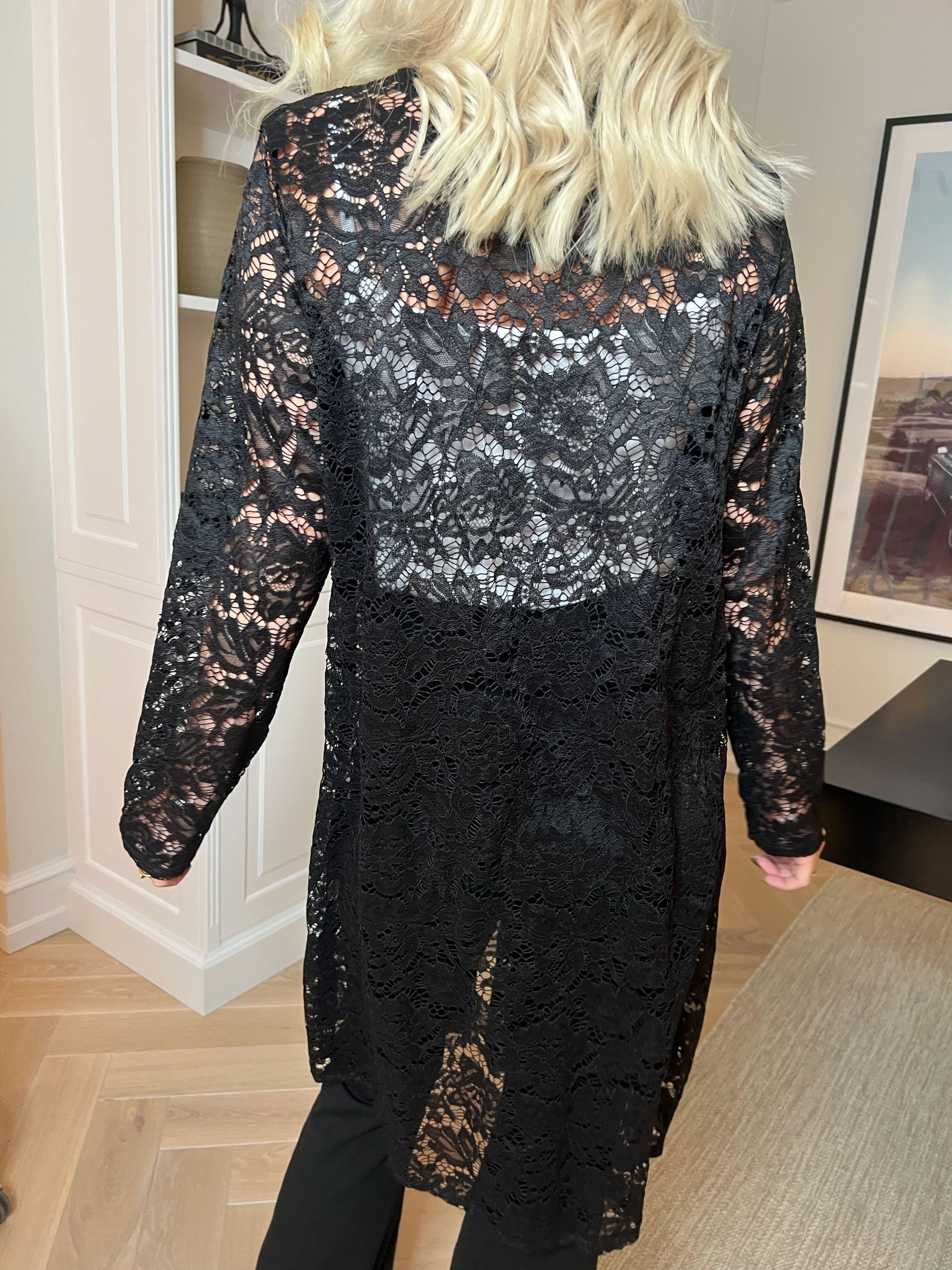 Emery - Blondecardigan med stræk i