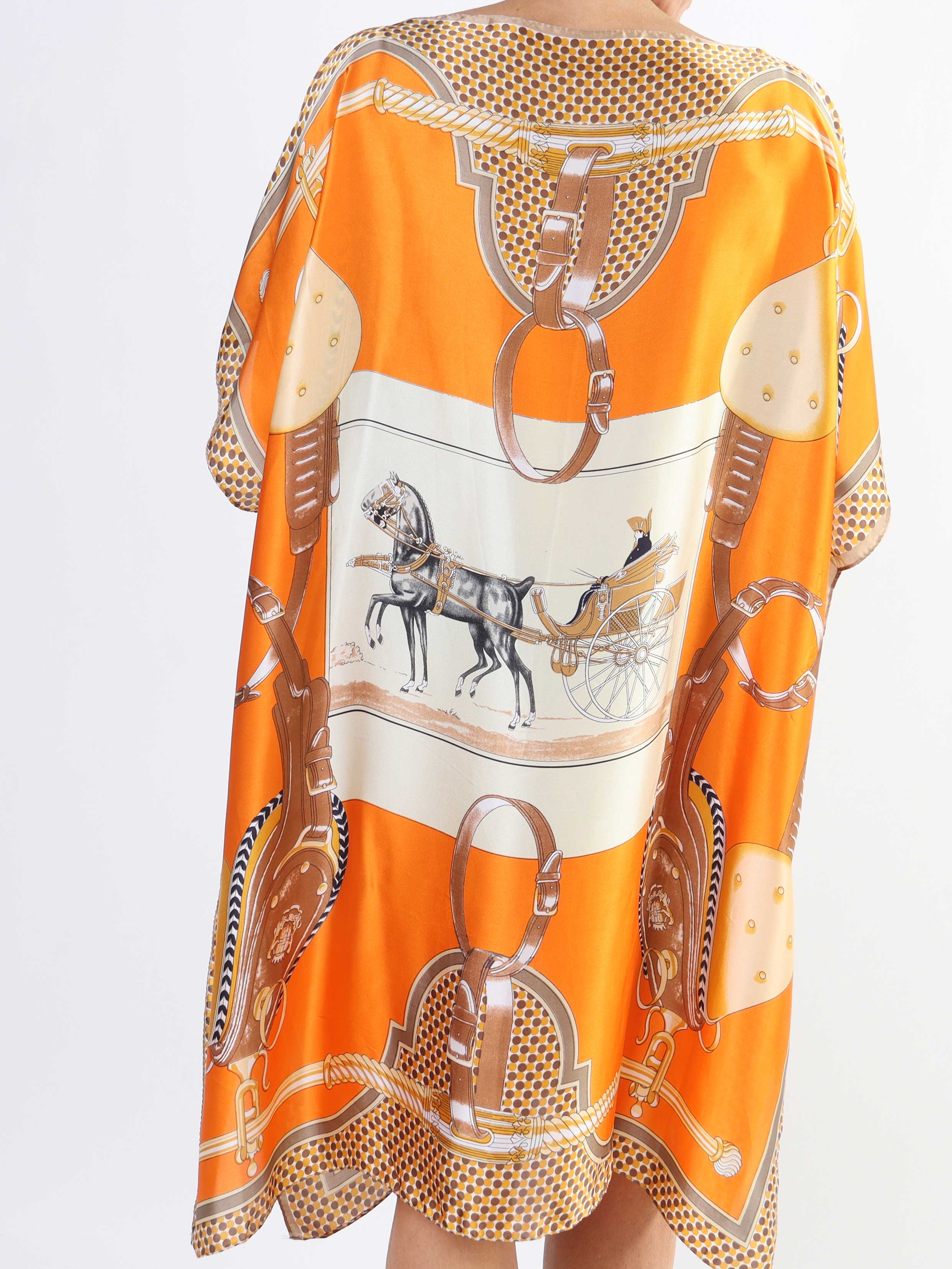 Emily - Lätt och luftig plus size-tunika i viskos och siden