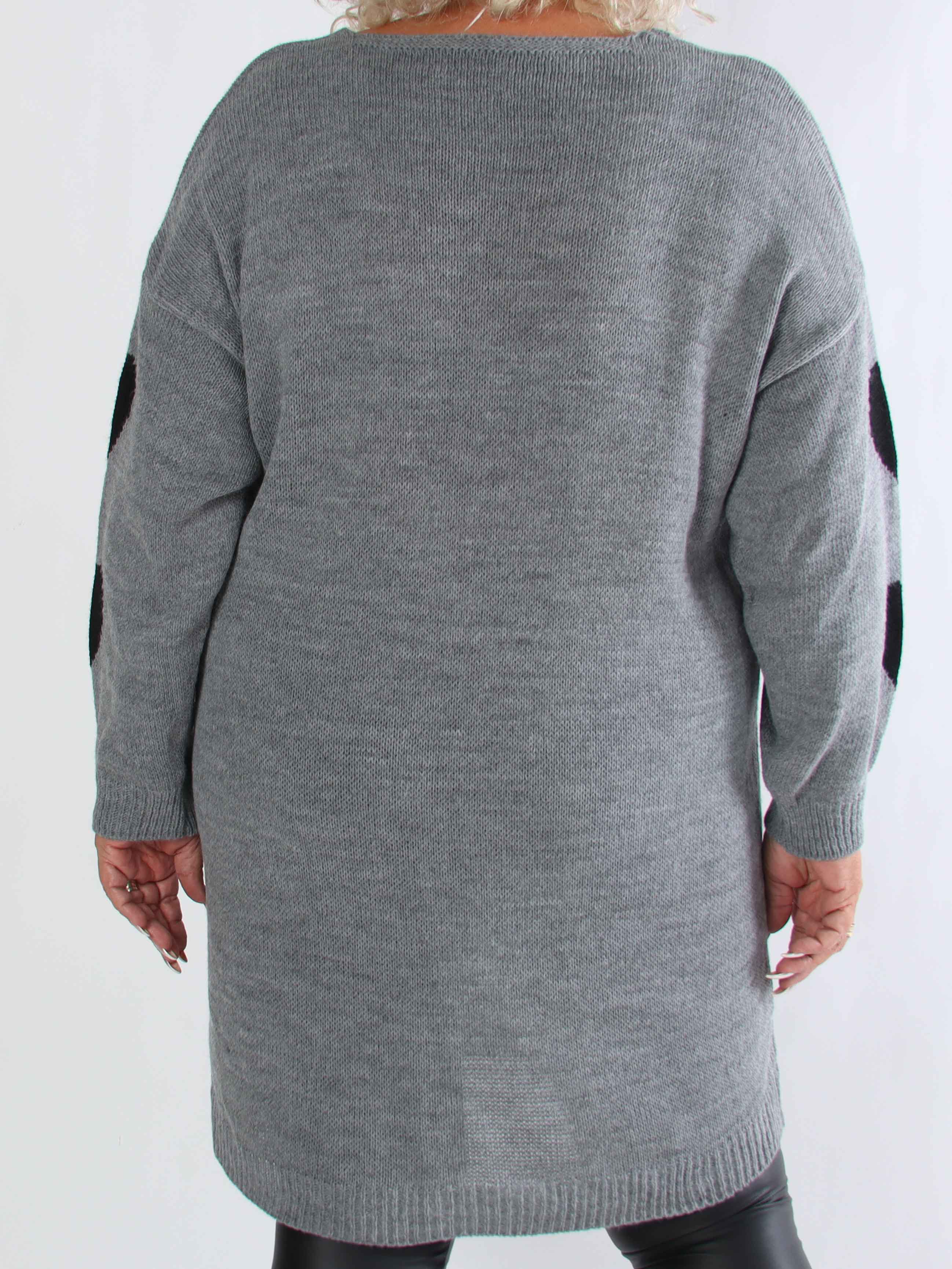 Esly - Stickad plus size klänning med hjärtan och v-ringning