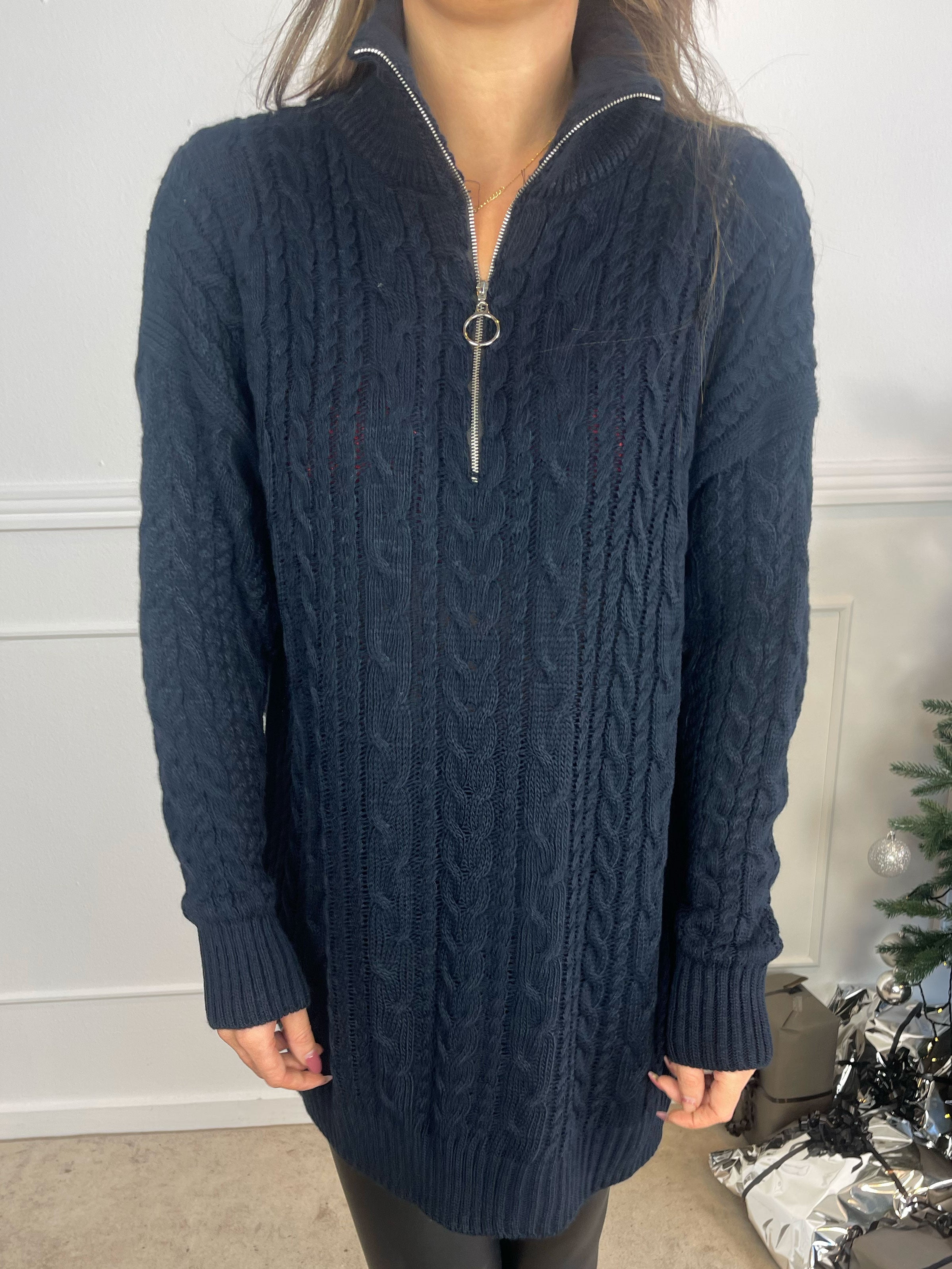 Esly - Kabelstickad tröja med dragkedja