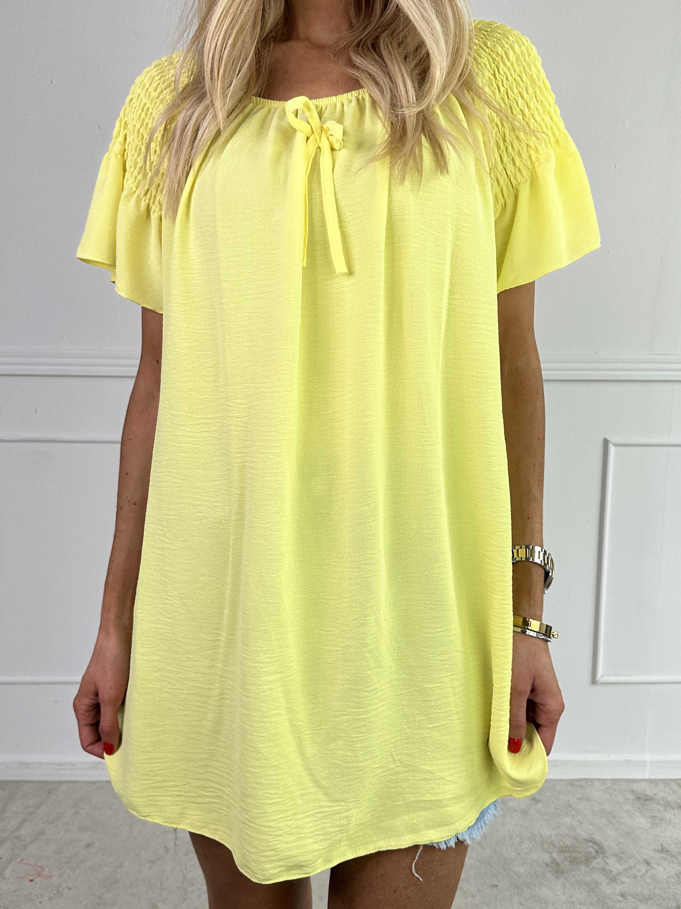 Esther - Söt tunika med volangärmar och elastisk halsringning