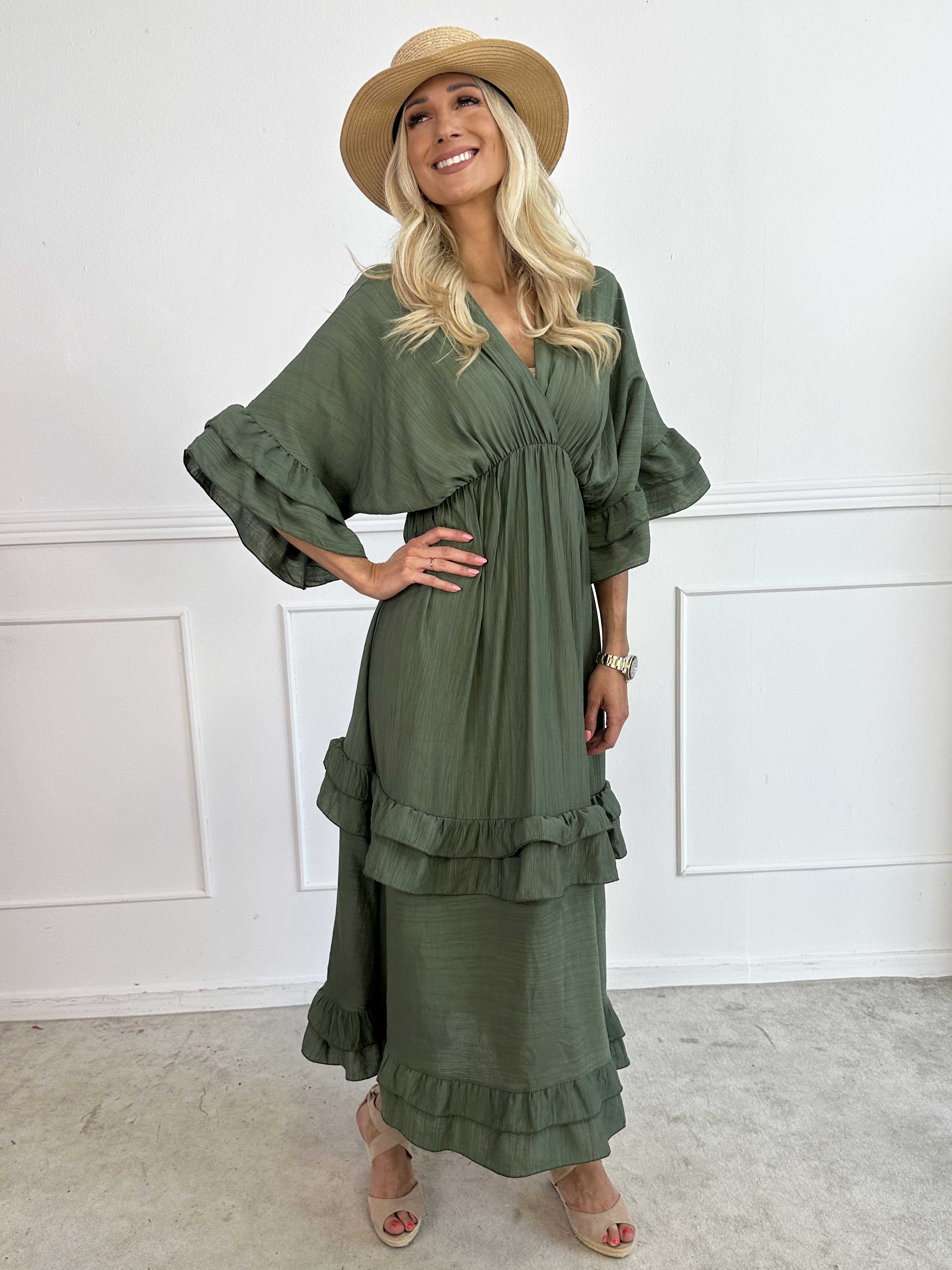 Europe - Söt långklänning i viskos med volangdetaljer