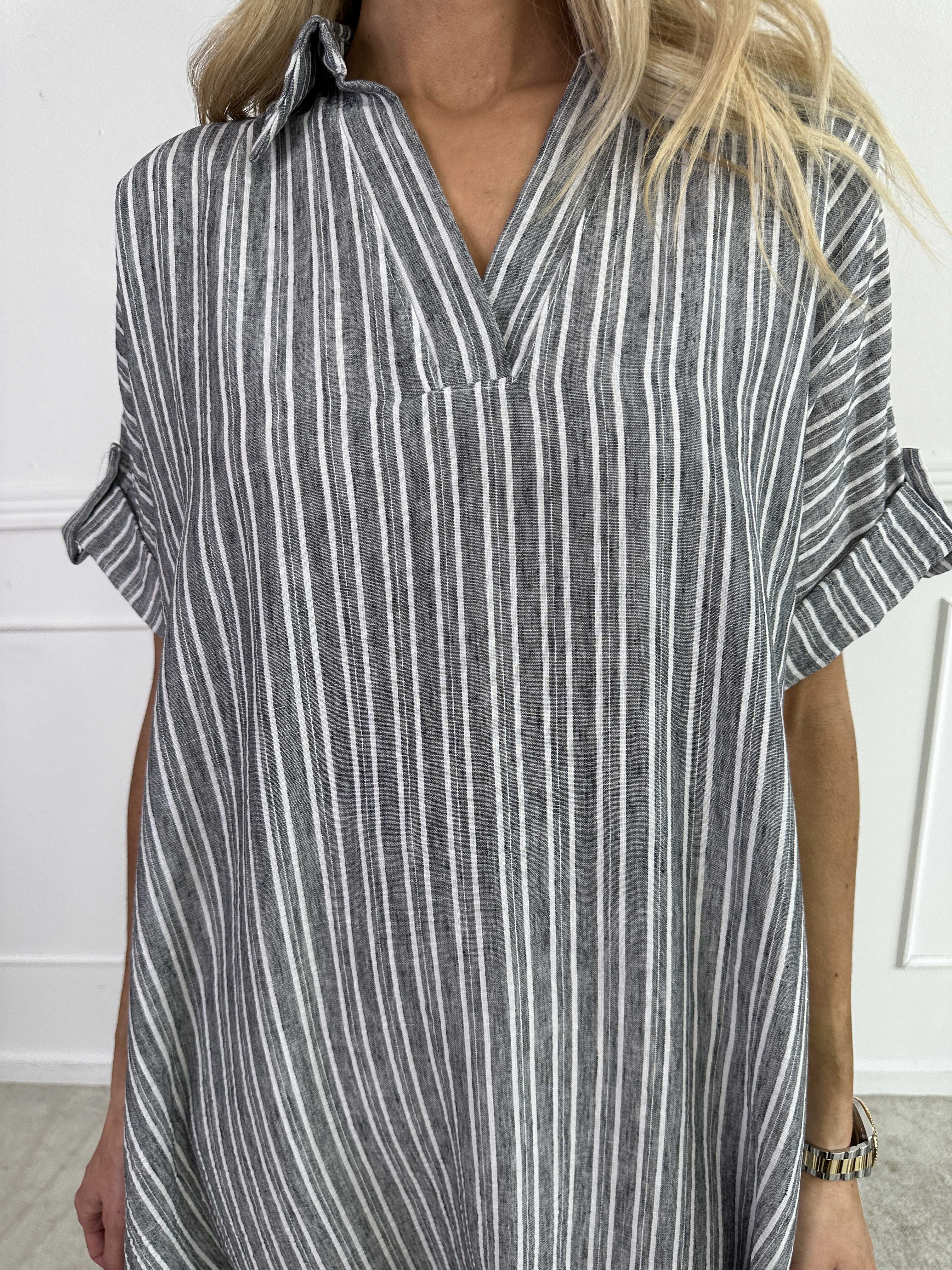 Evelyn - Randig tunikaklänning med skjortkra