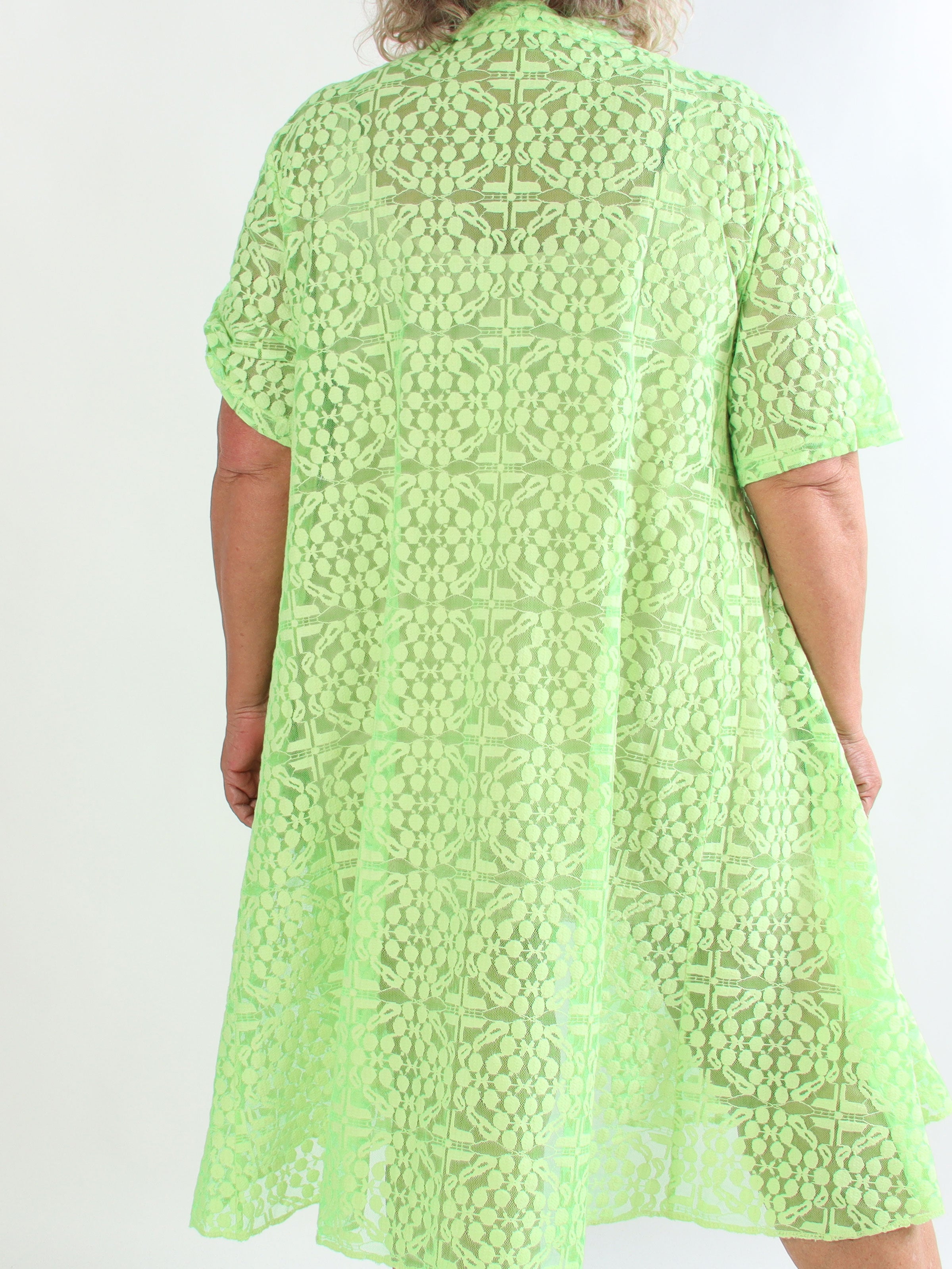 Evey - Plus size skjortekjole i a-form og transparent blonde