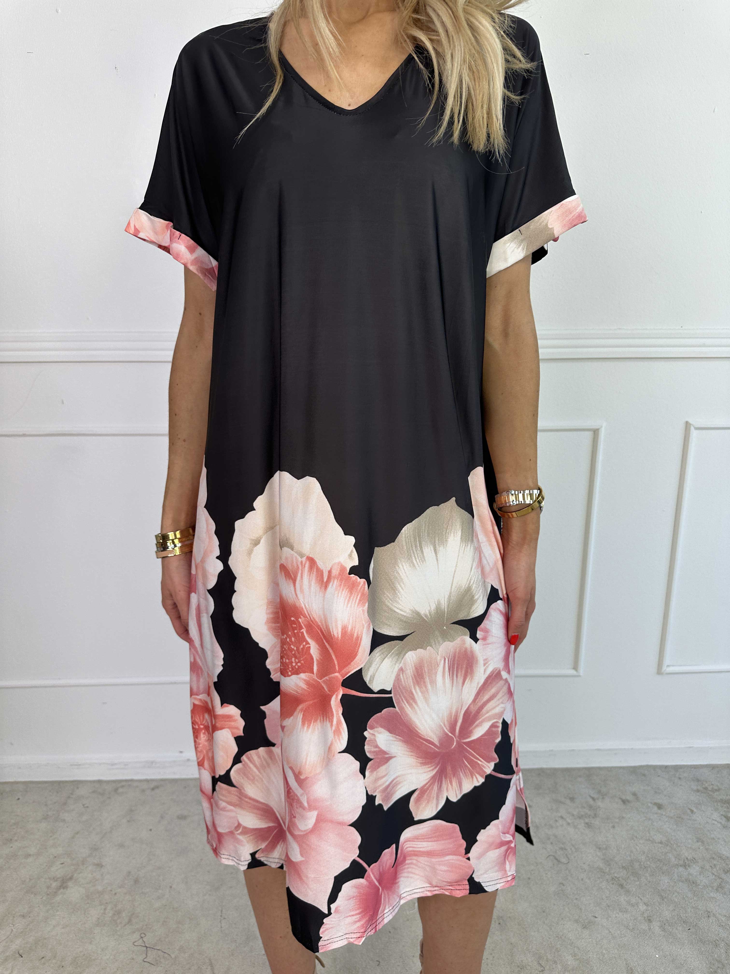 Evie Peony - Lös tunikaklänning i elastiskt tyg med blomstermönster