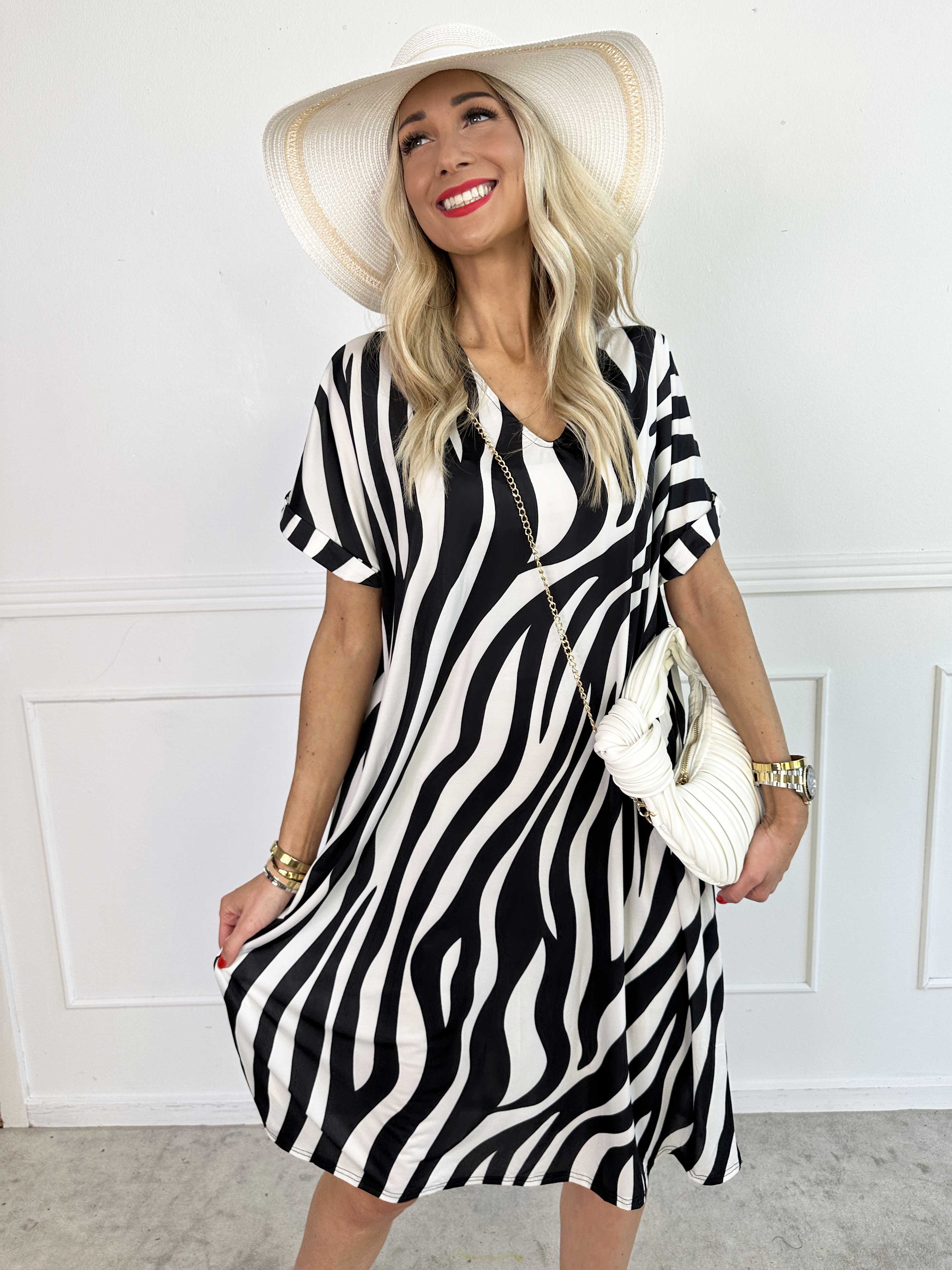 Evie Zebra - Lös tunikaklänning i elastiskt tyg med zebramönster