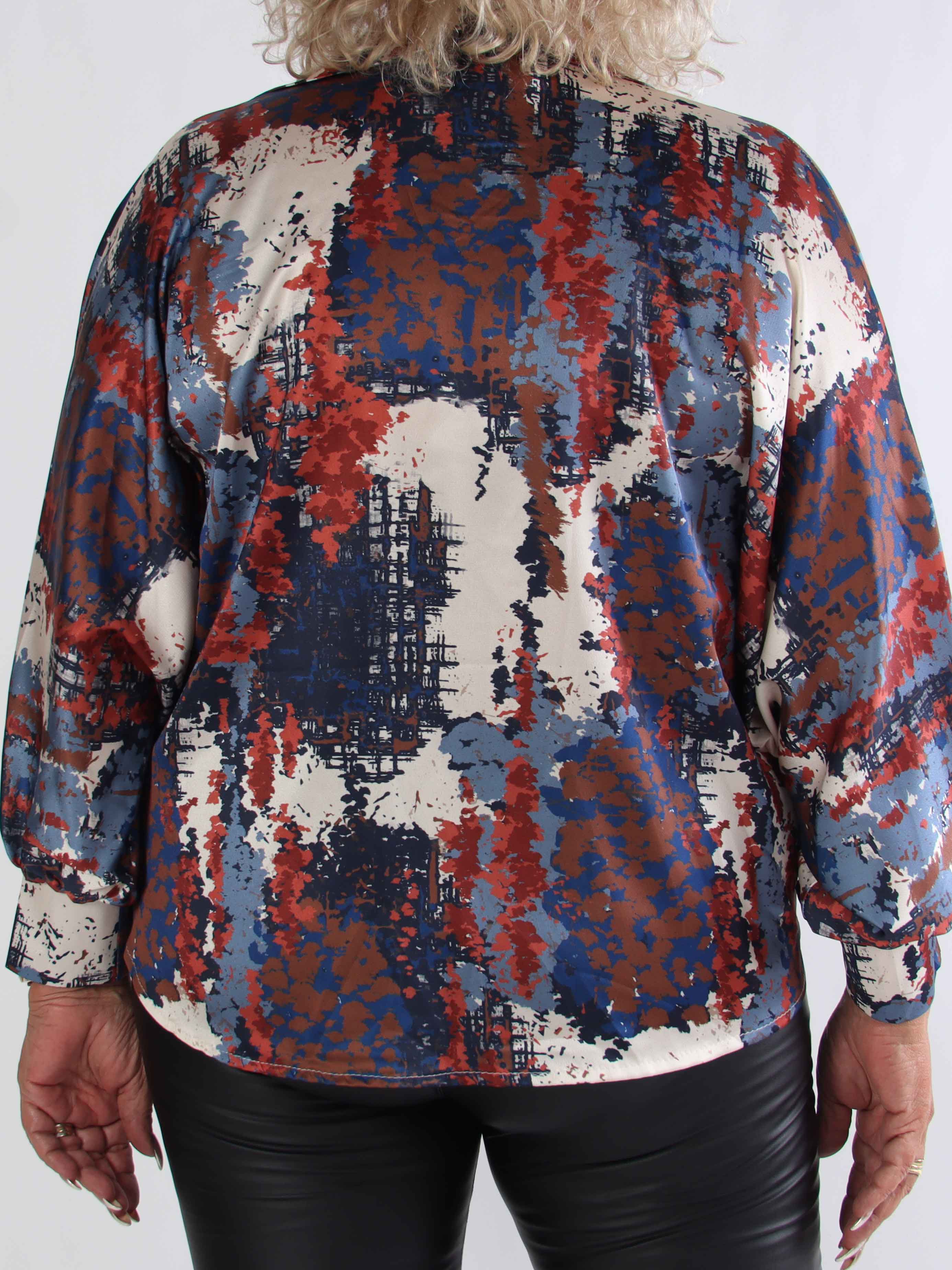 Feliciti Batik - Flerfärgad plus size skjorta med fladdermusärmar