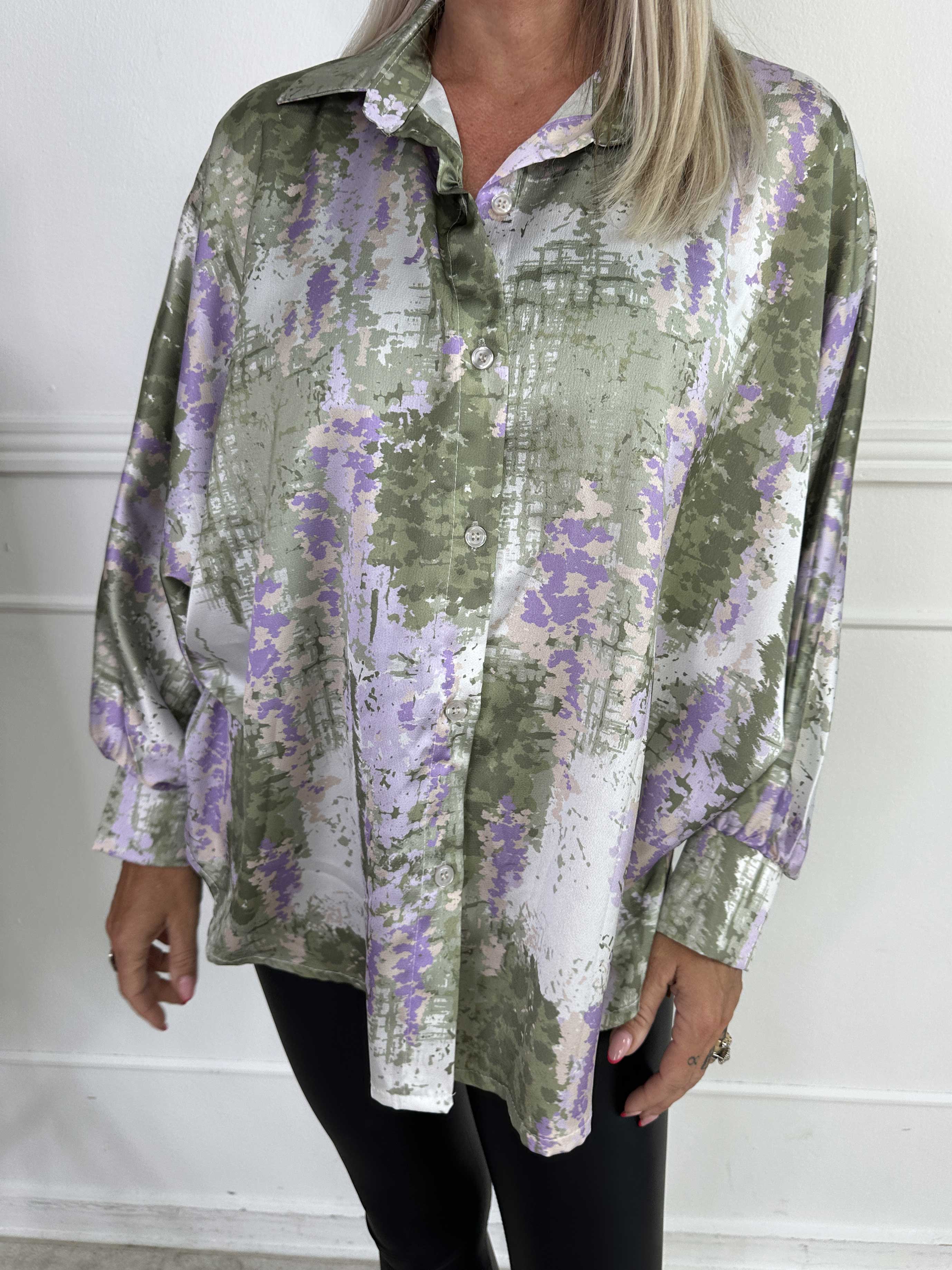 Feliciti Batik - Flerfärgad skjorta med fladdermusärmar