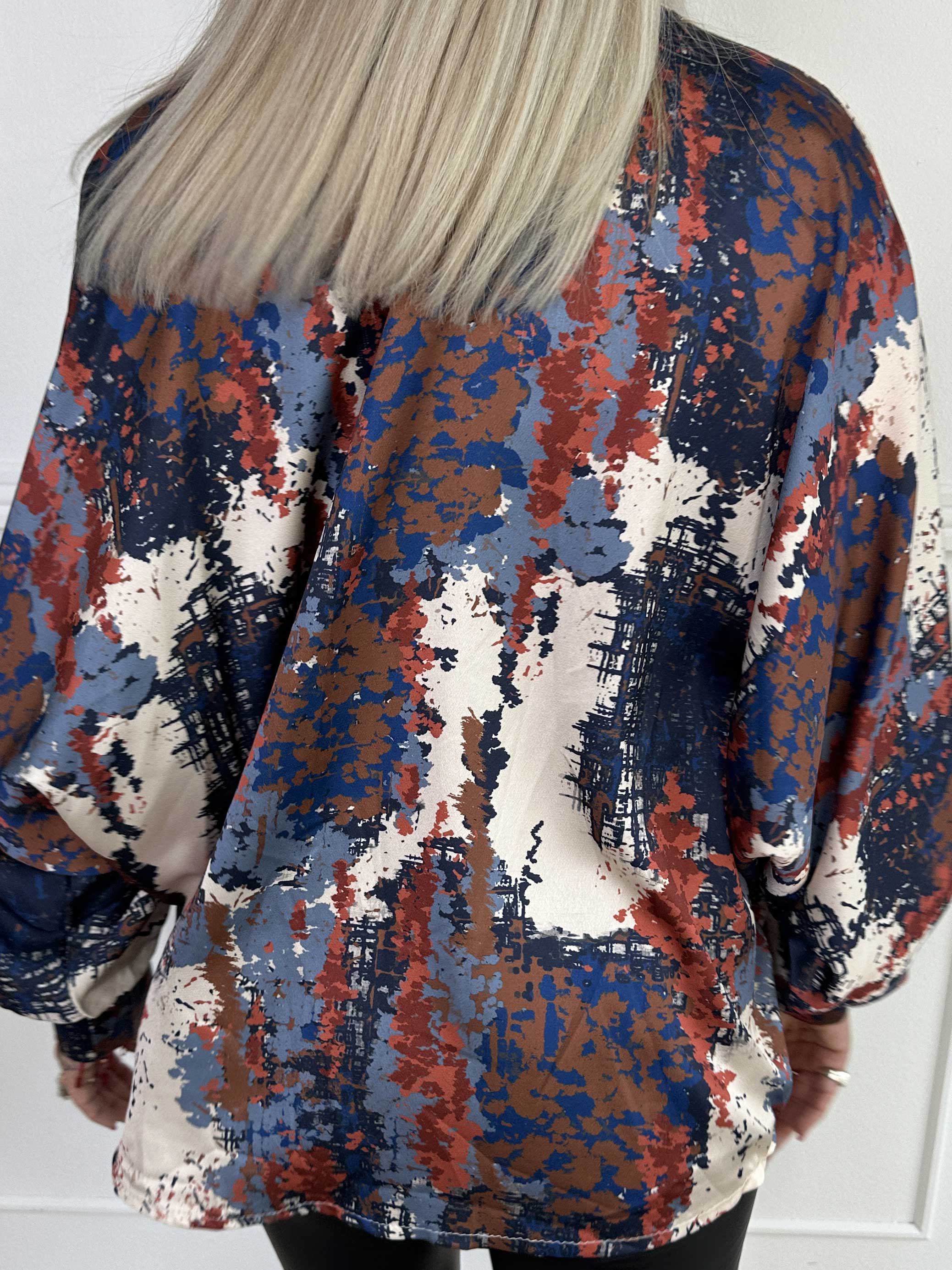 Feliciti Batik - Flerfärgad skjorta med fladdermusärmar