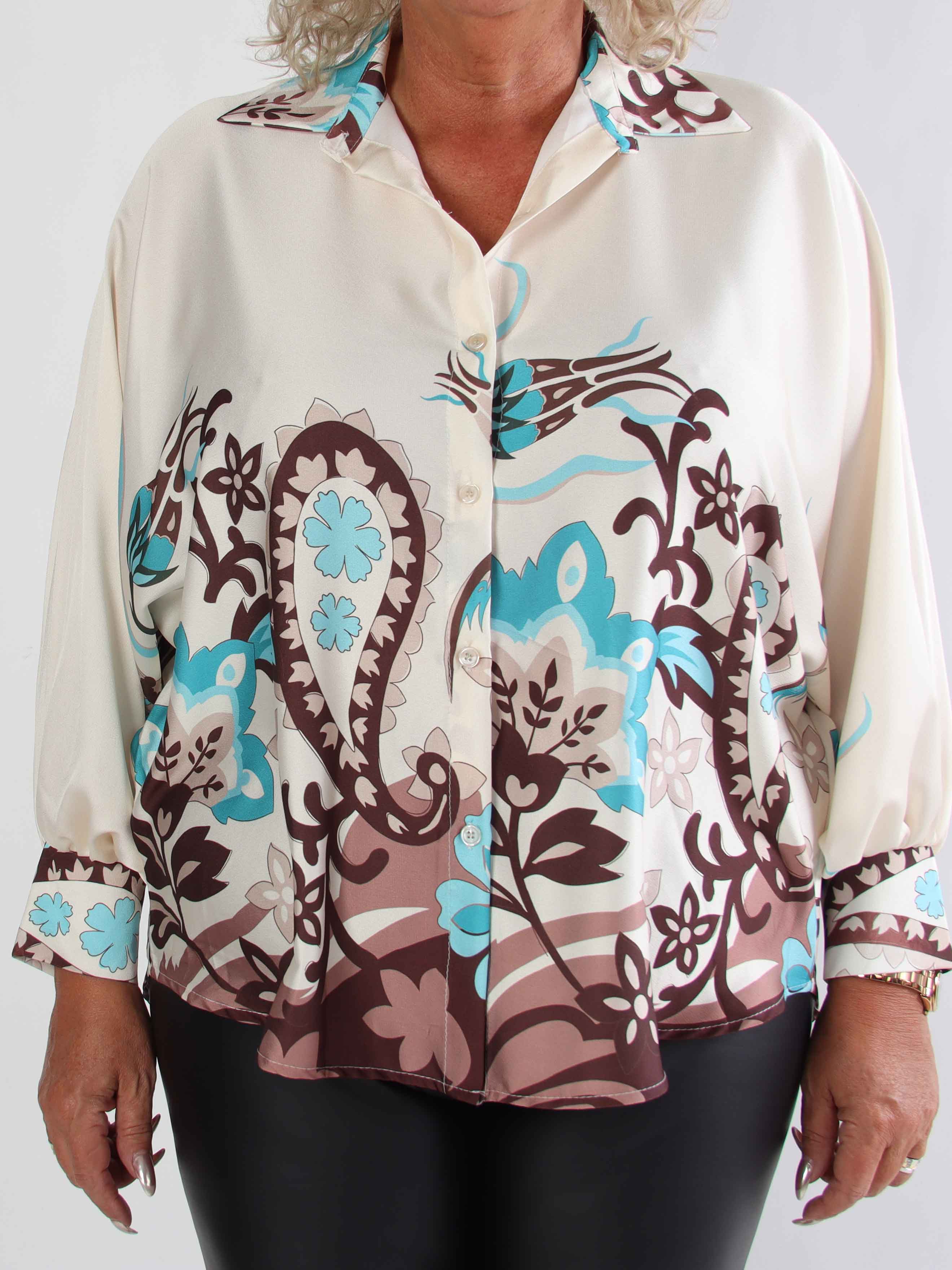Feliciti Paisley - Mönstrad plus size skjorta med fladdermusärmar