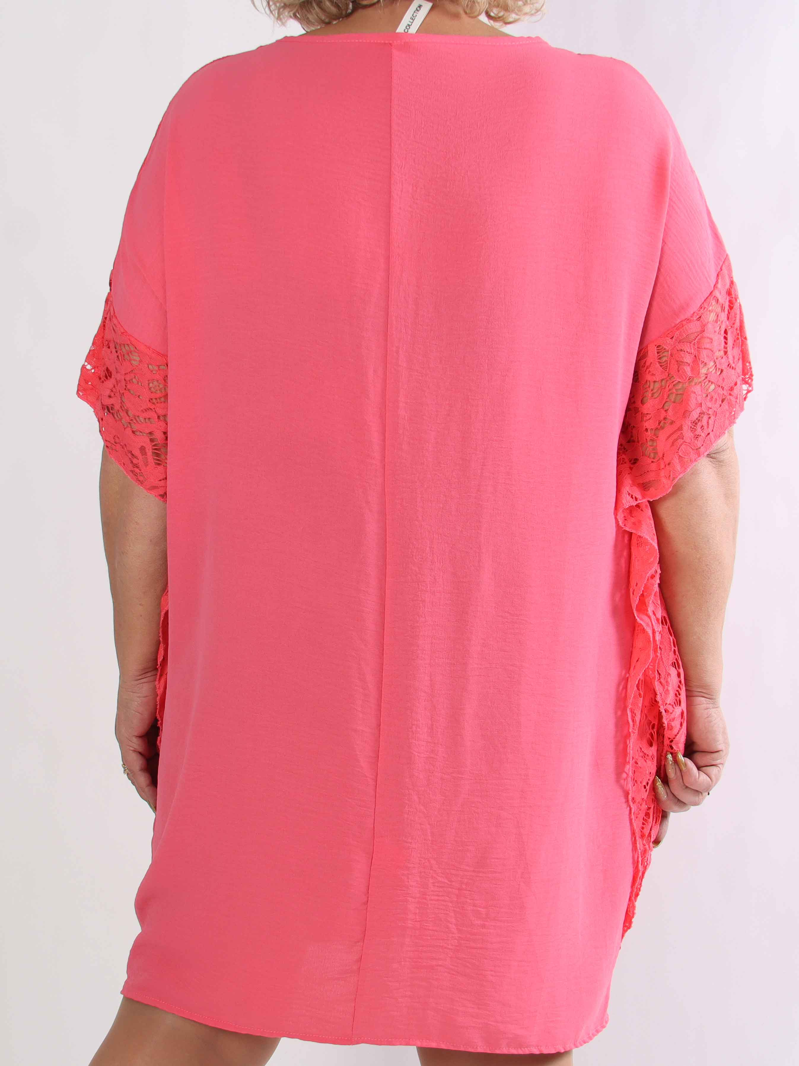 Frazzine - Plus size kjole i løs pasform med blondekant