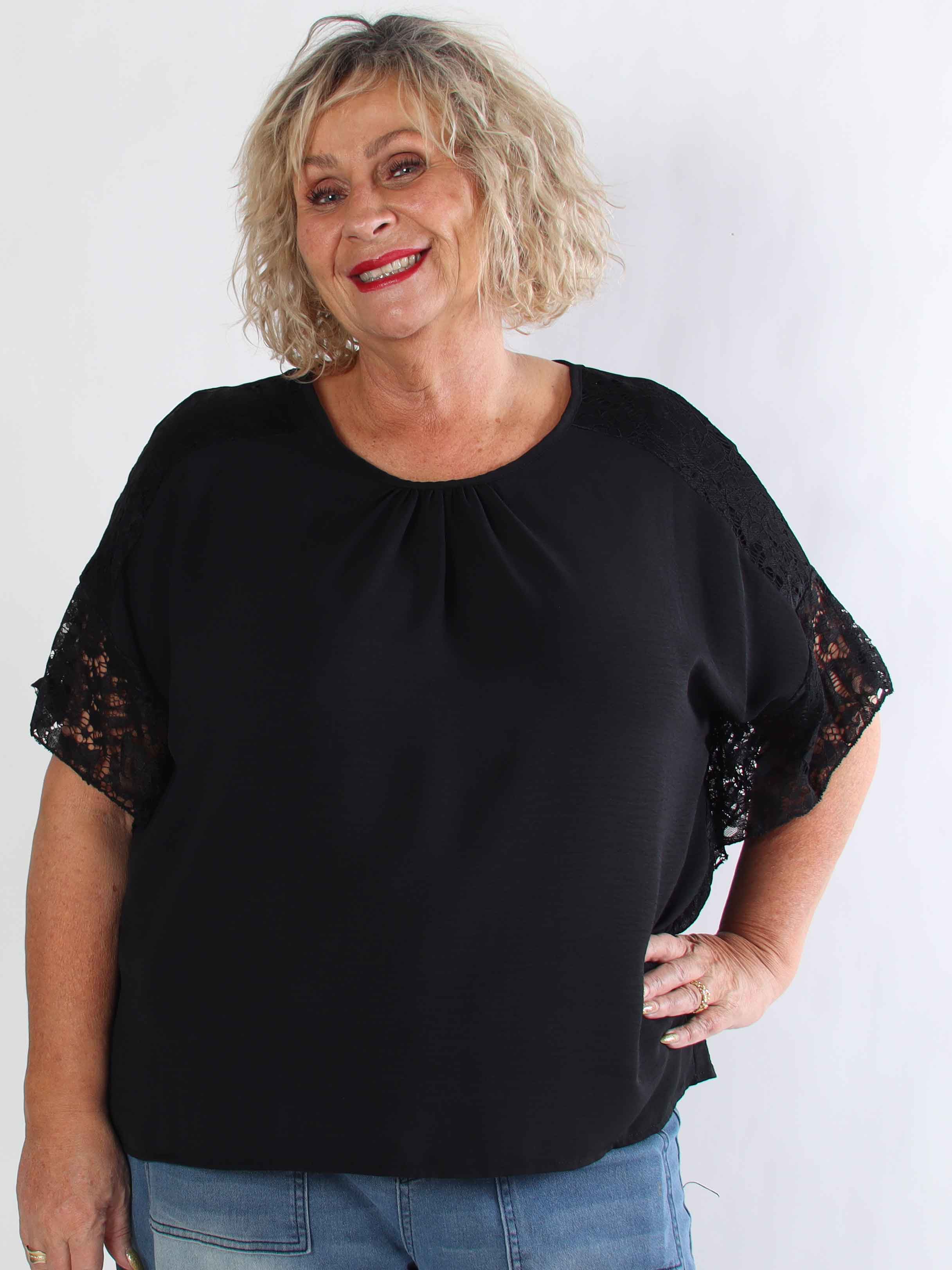 Frazzine Shirt - Plus size tunika i løs pasform med blondekant ved ærmerne