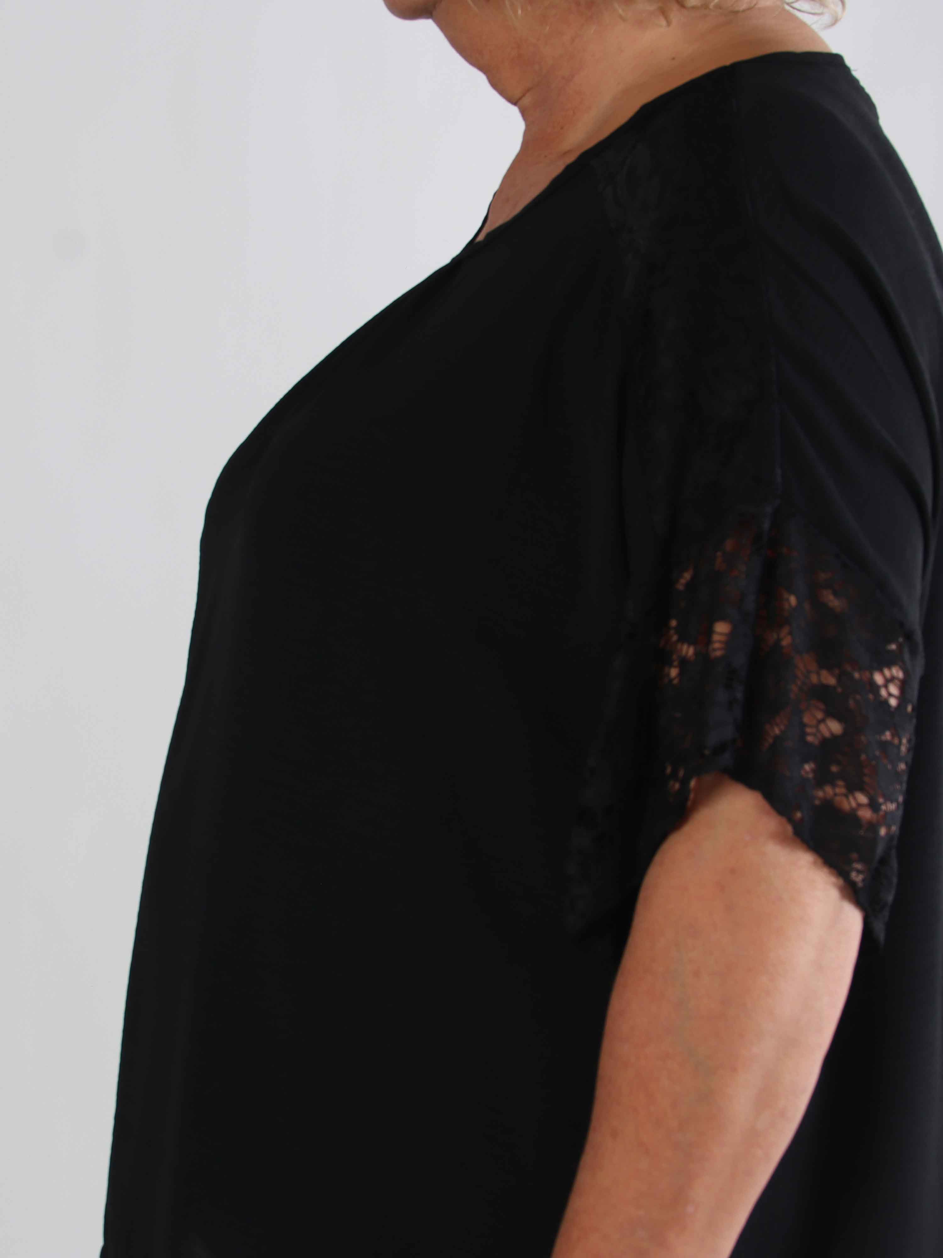 Frazzine Shirt - Plus size tunika i løs pasform med blondekant ved ærmerne