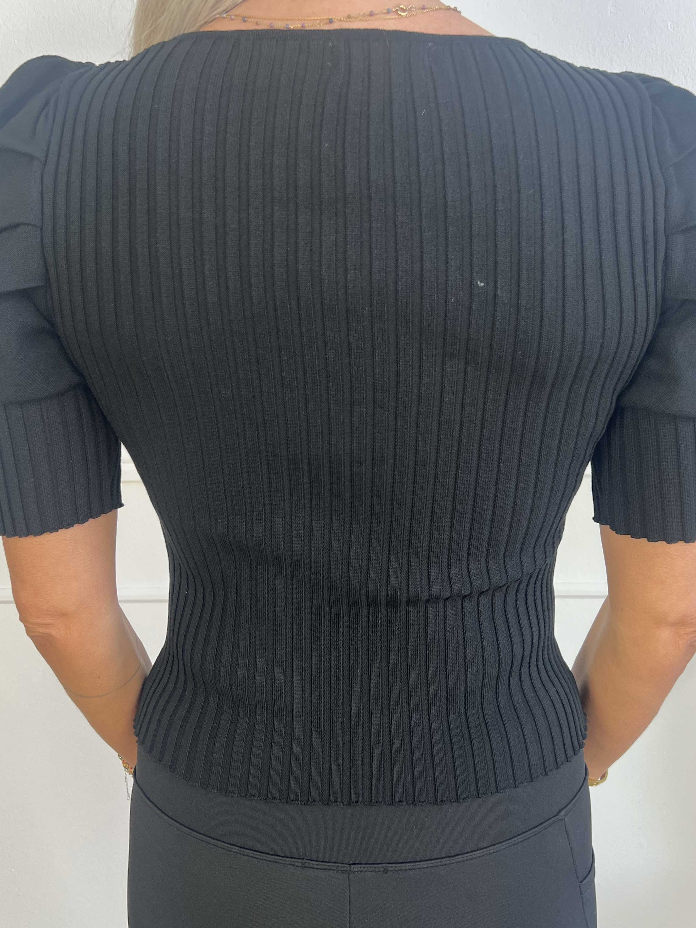 Gabrielle - Söt ribbad viskosblus med ballongärmar