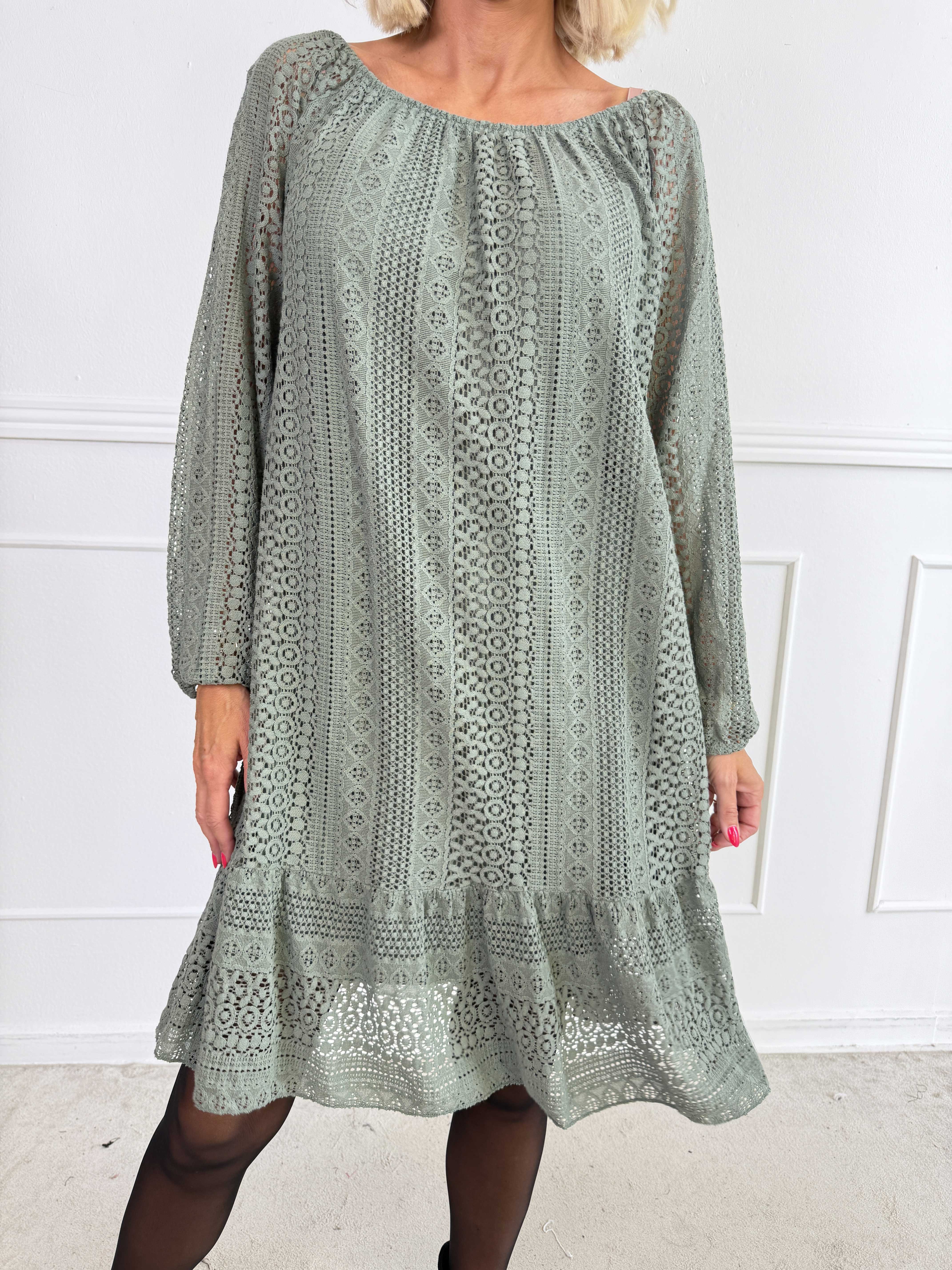 Galateia Long Sleeve – Feminin klänning i mjuk bomullsspets