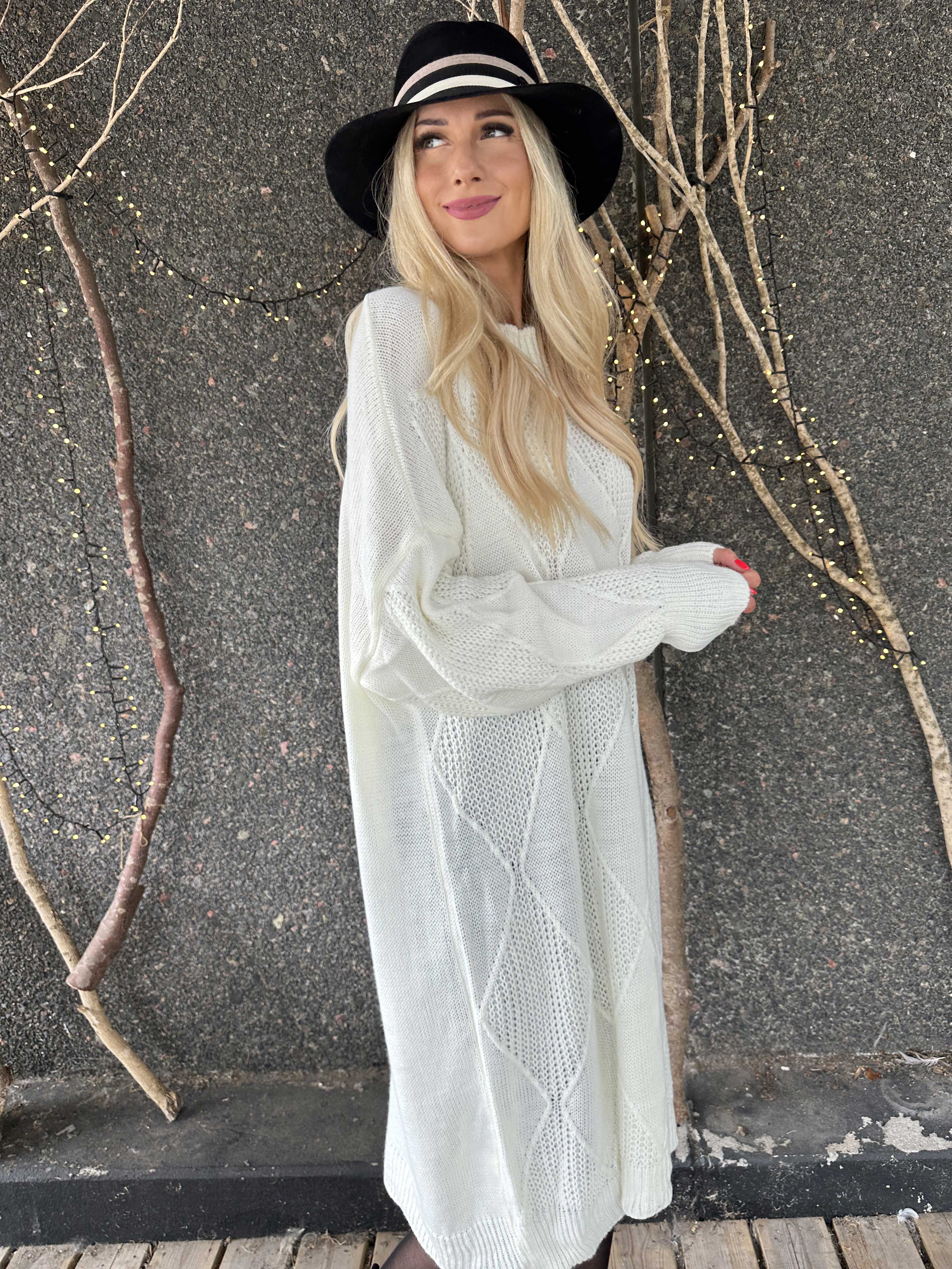 Garaldine - Klänning med stickat mönster och turtleneck