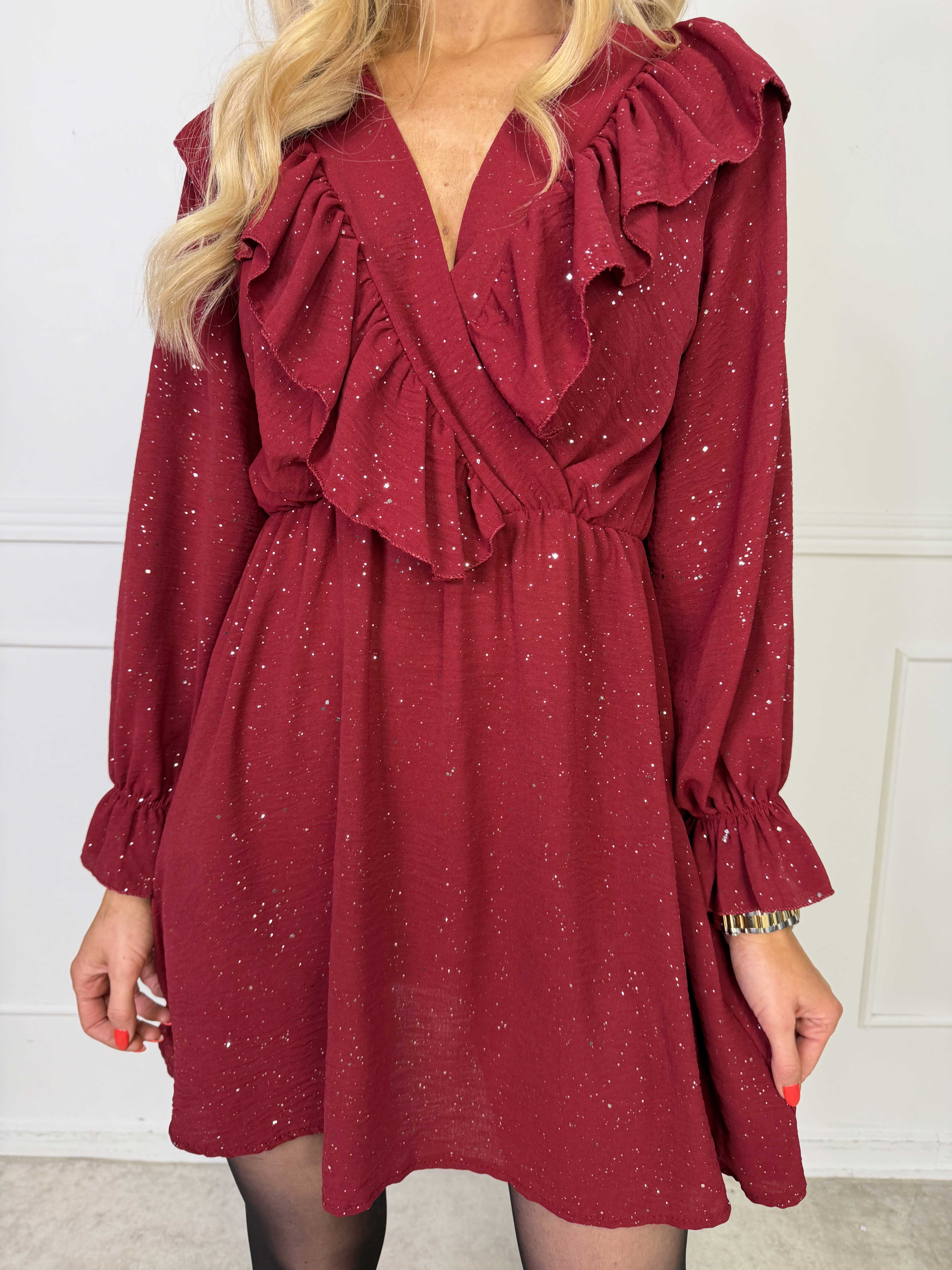 Gavy - Glittrende kjole med flæser