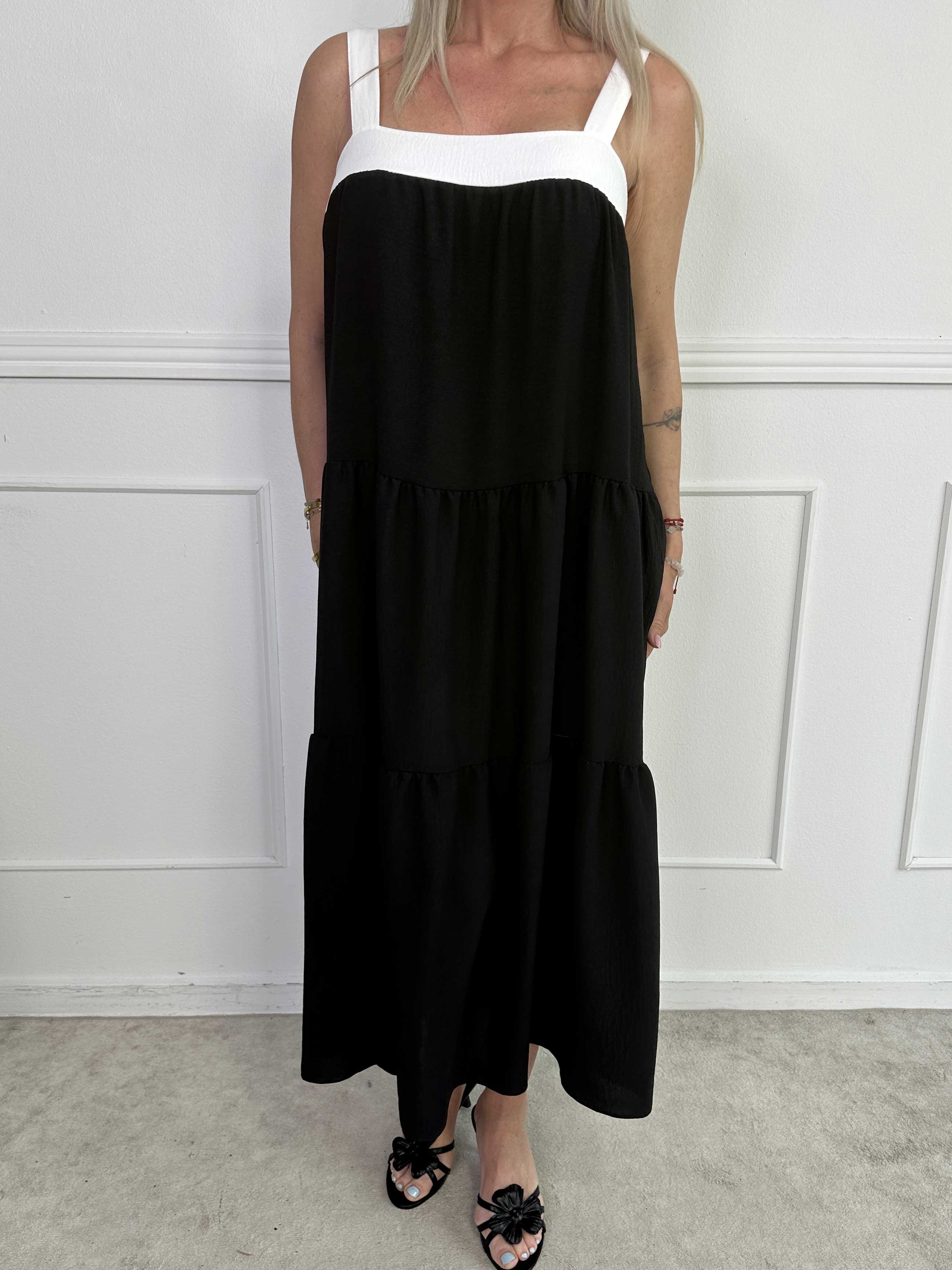 Glenna - Lång lager på lager klänning i viskos med vita axelband