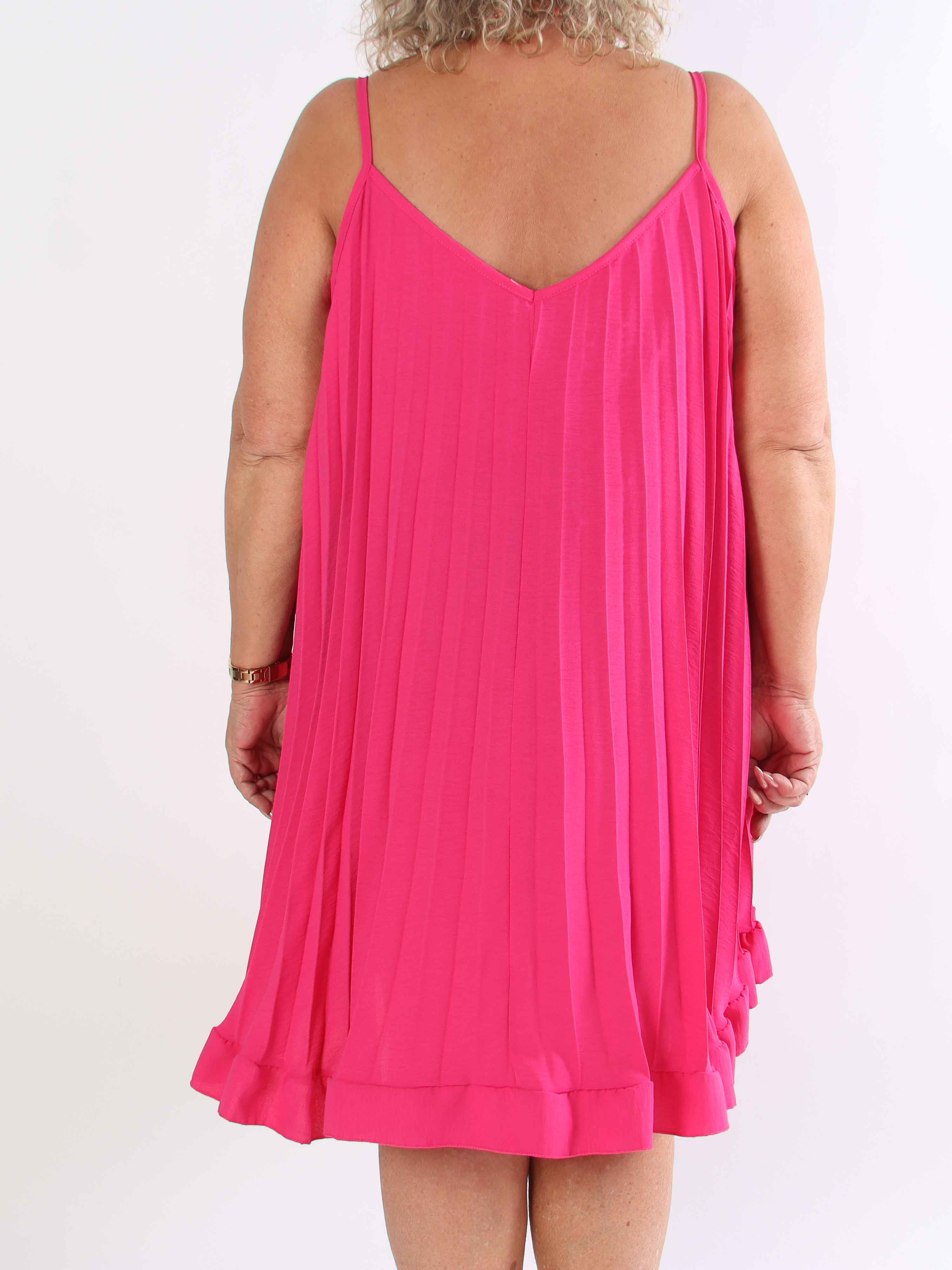 Harper - Plisserad viskos plus size klänning i a-form