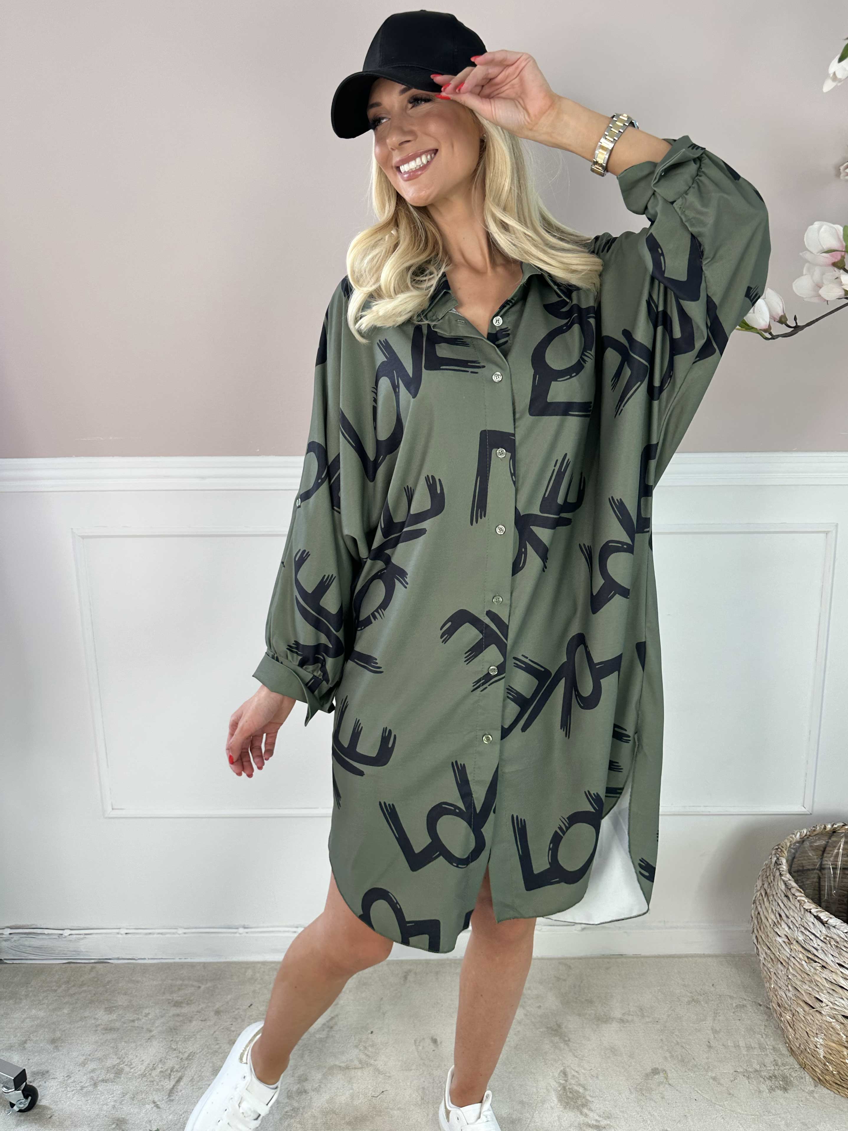 Havana - Skjortklänning med stående kärlek och fladdermusärmar