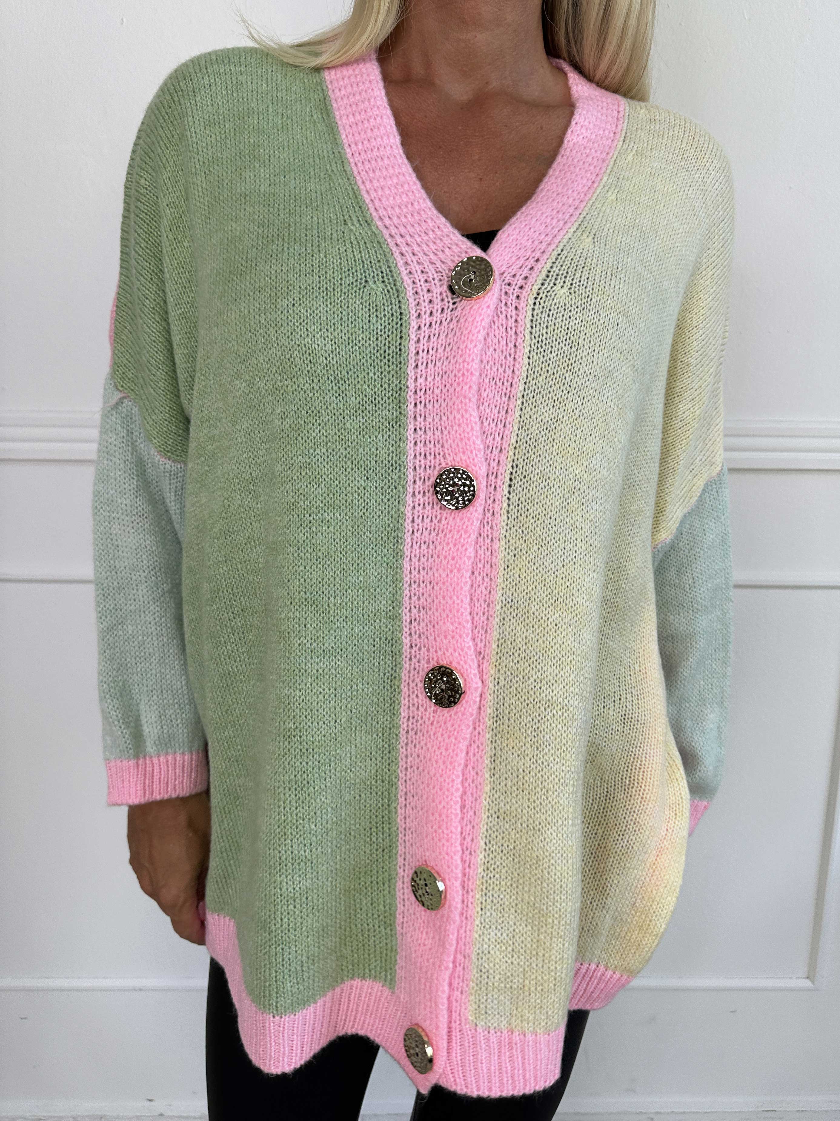 Hebe - Flerfärgad stickad kofta i med guldknappar