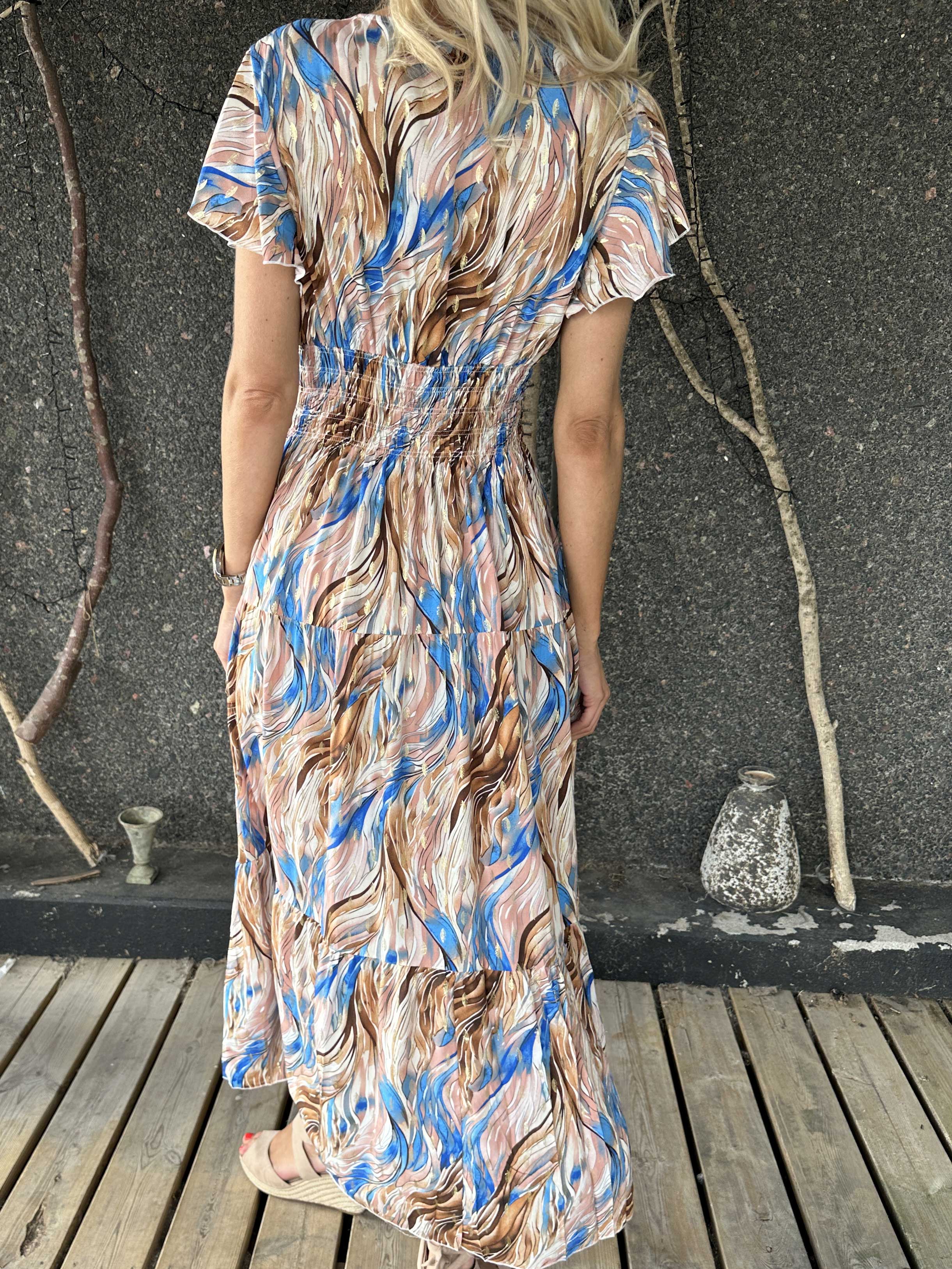 Hinata Pattern - Lång mönstrad klänning i viskos med resår