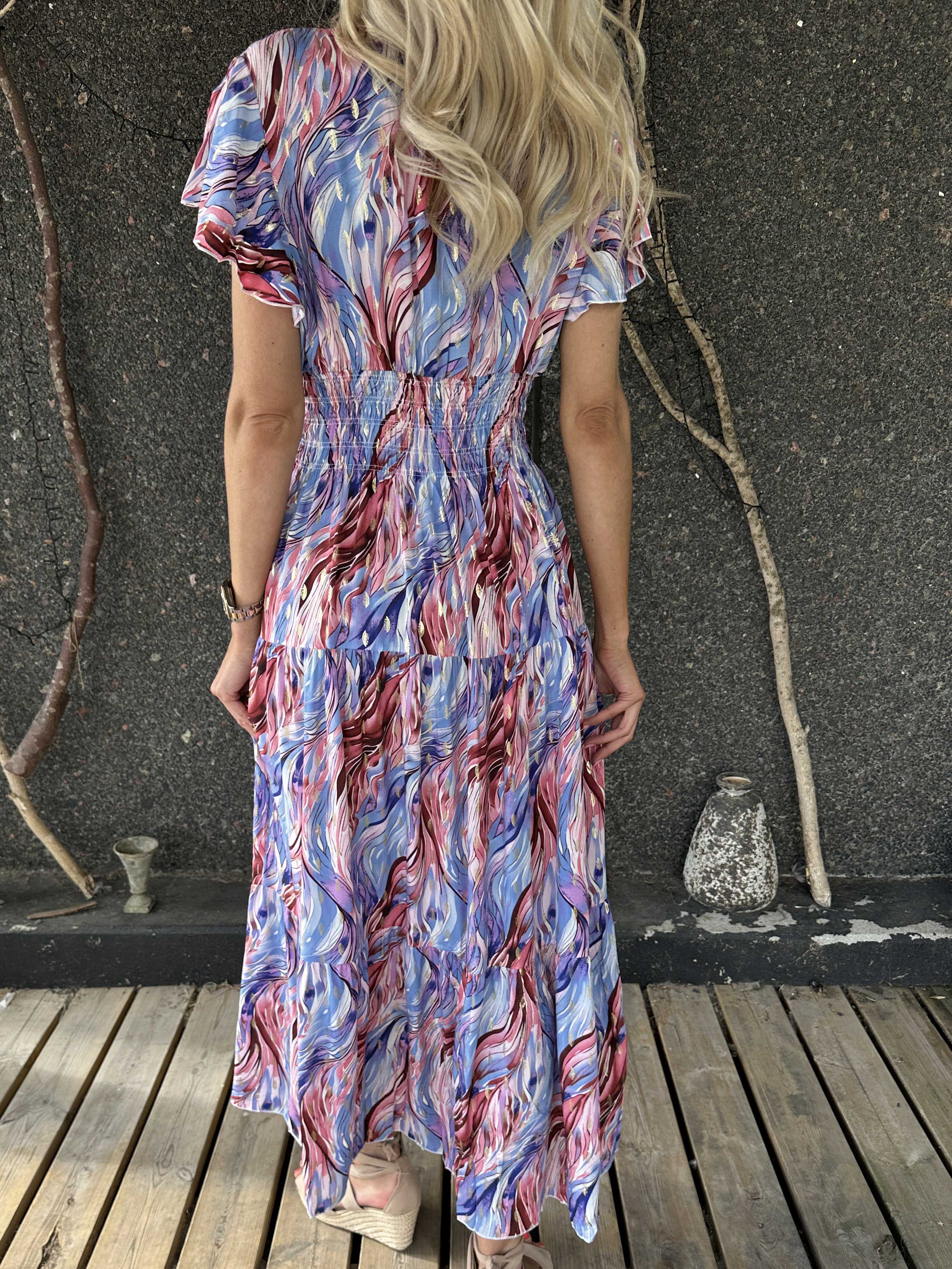 Hinata Pattern - Lång mönstrad klänning i viskos med resår