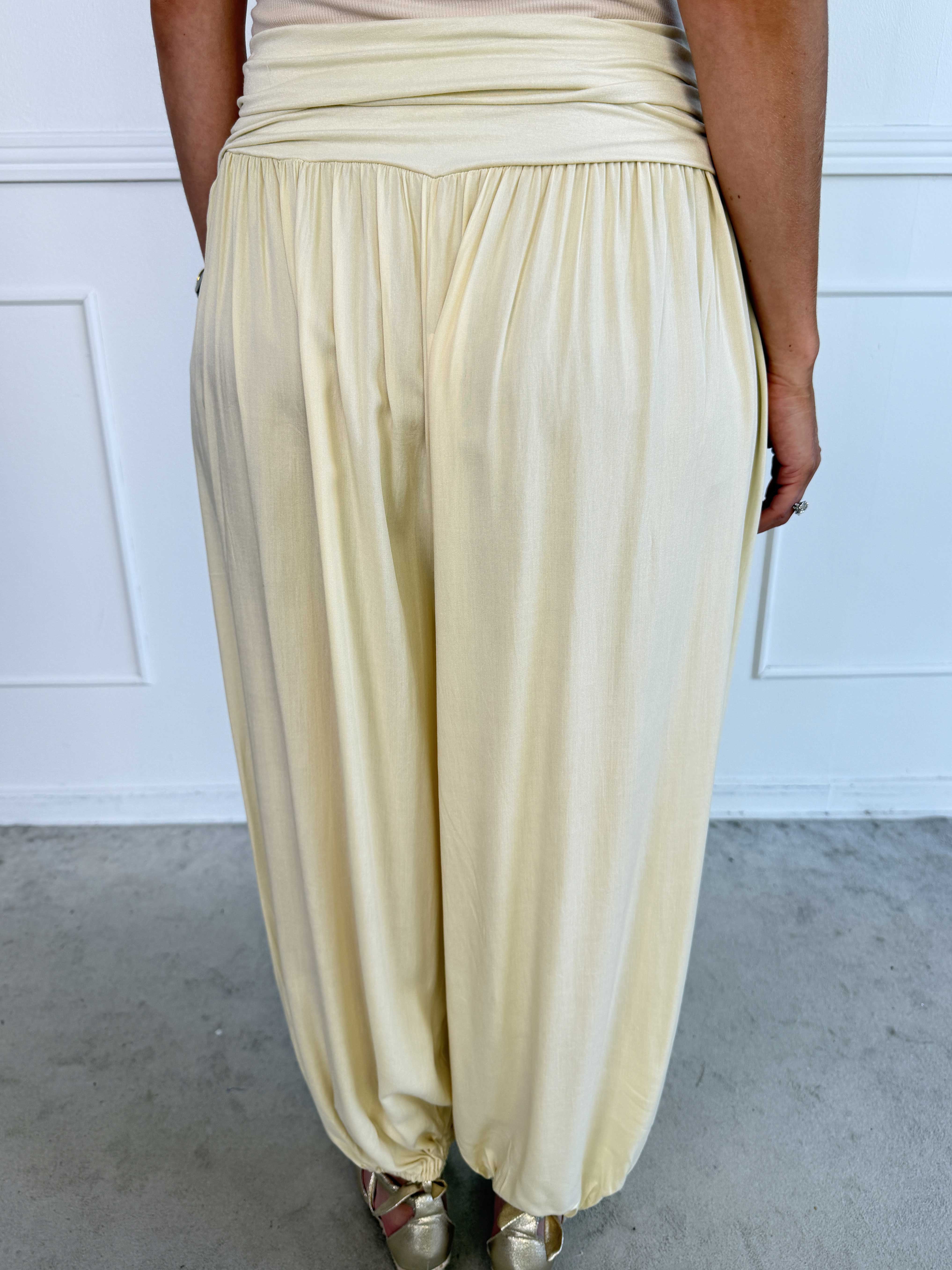 Lava – Plus size haremsbyxor i viskos med resår i midjan