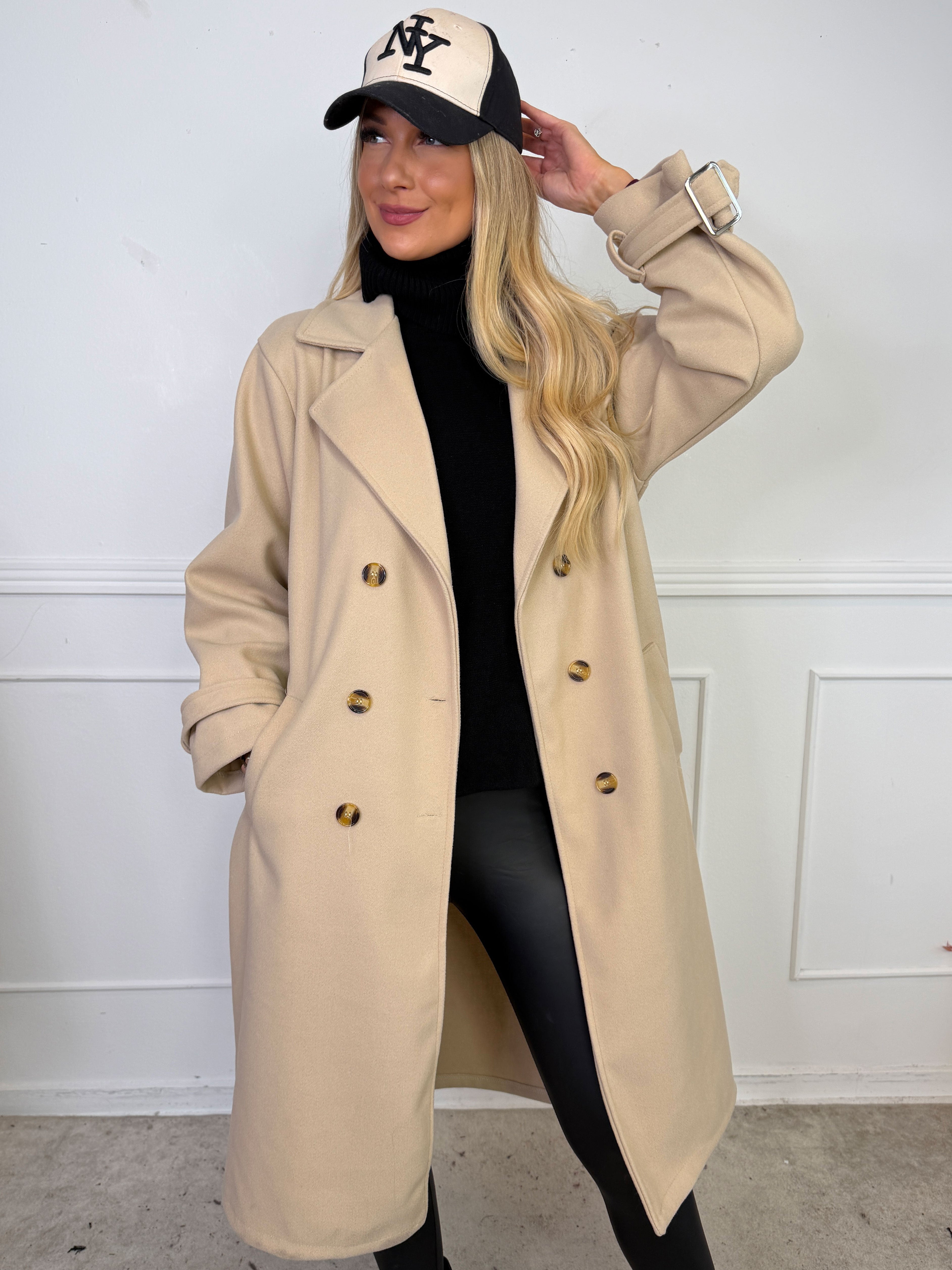 Sharpay Coat - Plus size trenchcoat med knytband