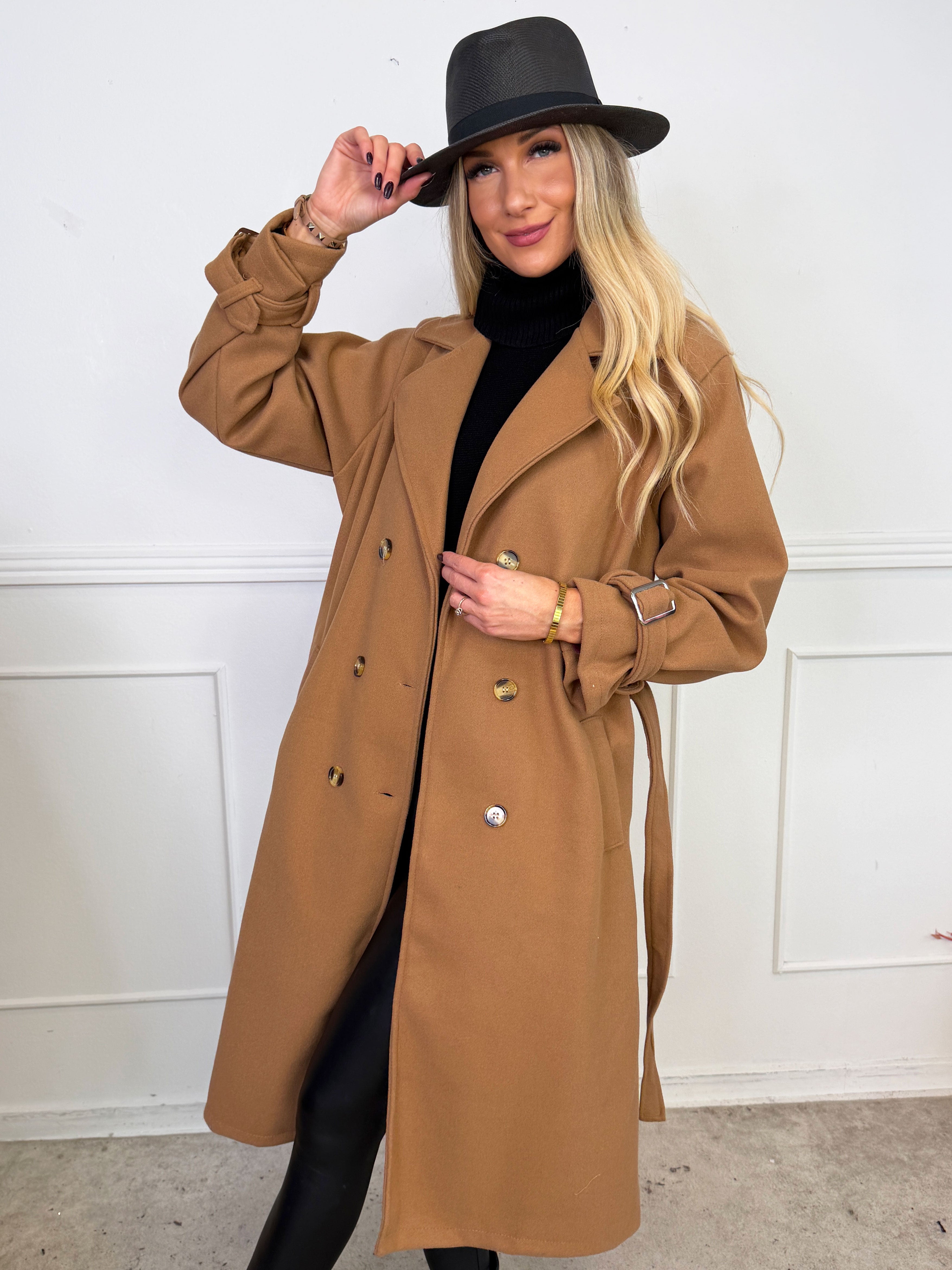 Sharpay Coat - Plus size trenchcoat med knytband