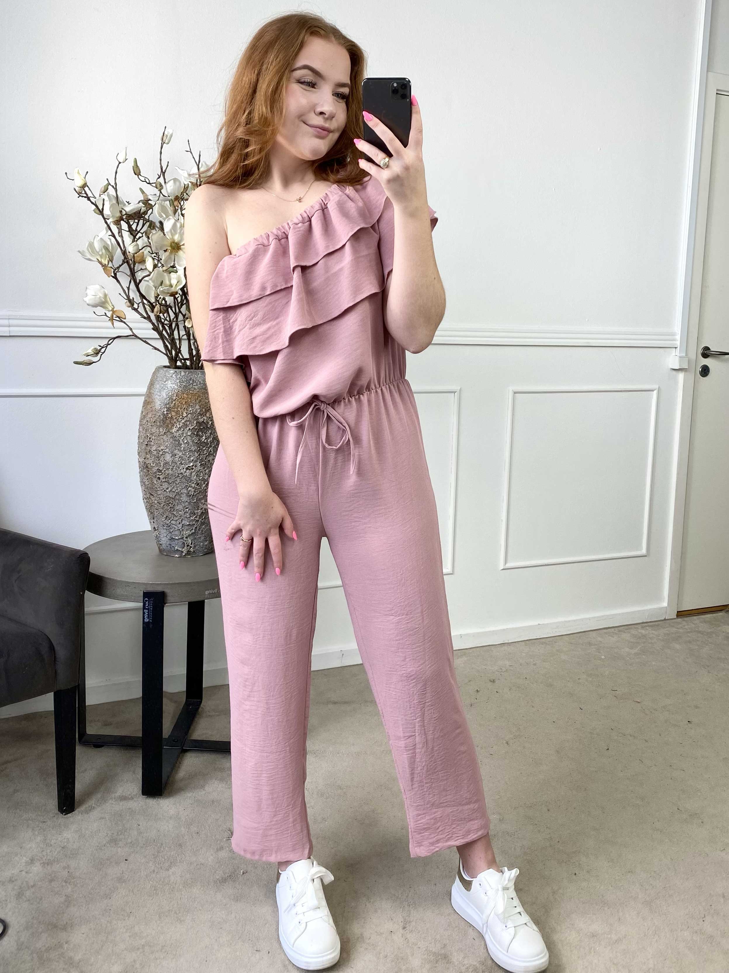 Loulou - Byxdress med volang och resårfåll