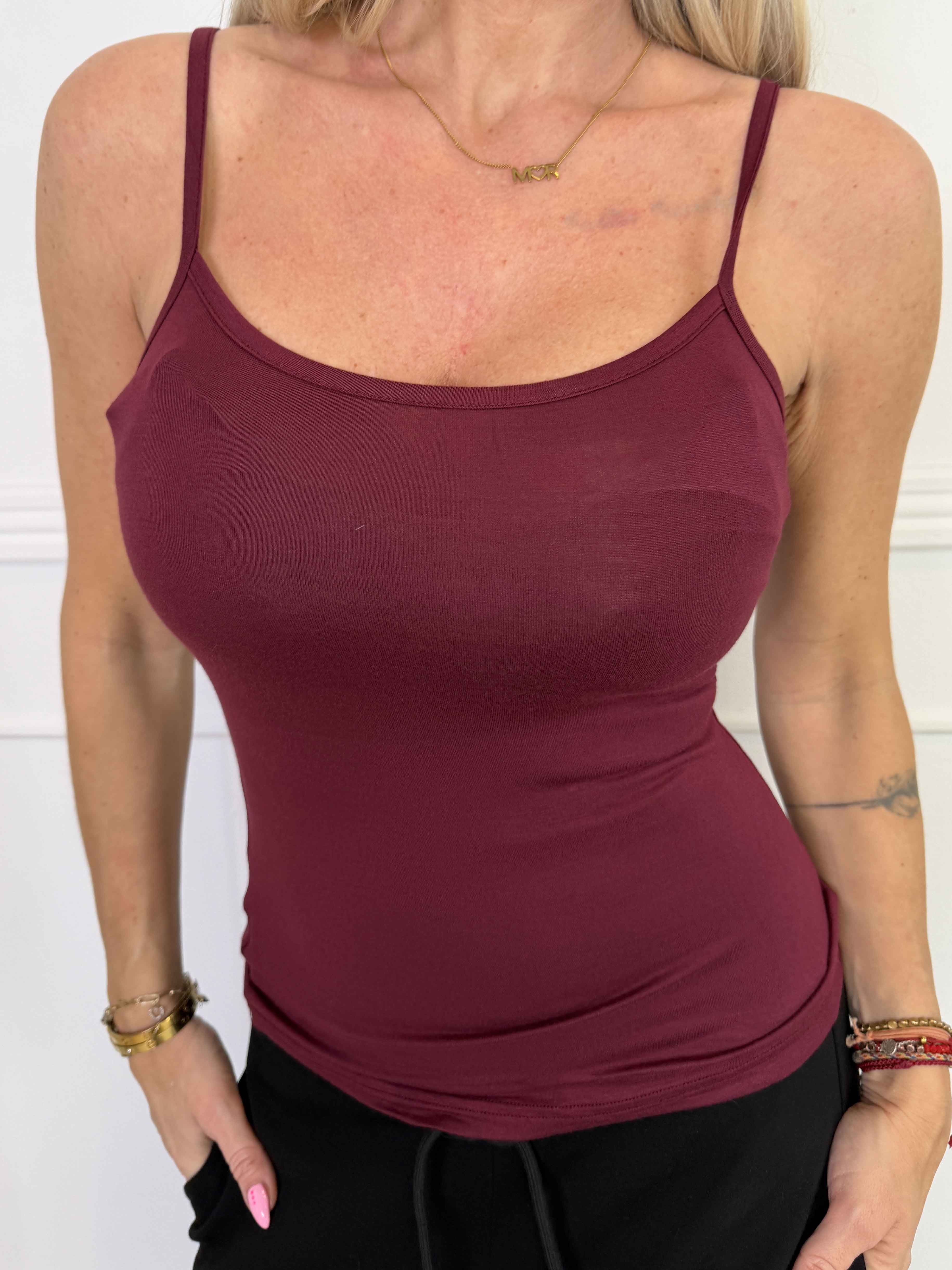 Fiona - Basis stroptop i blød viskose