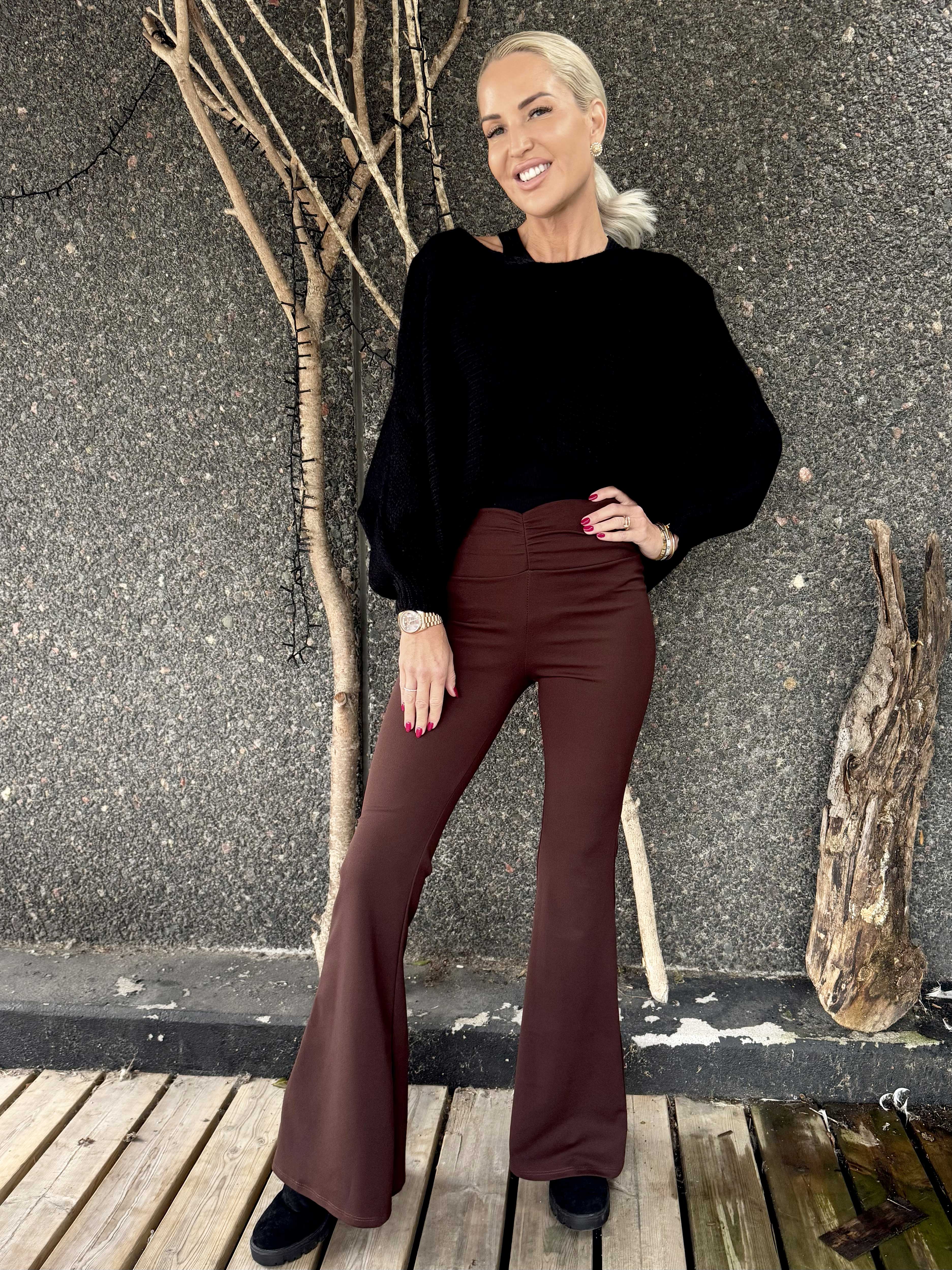 Gaja - Lösa elastiska byxor med resår i midjan