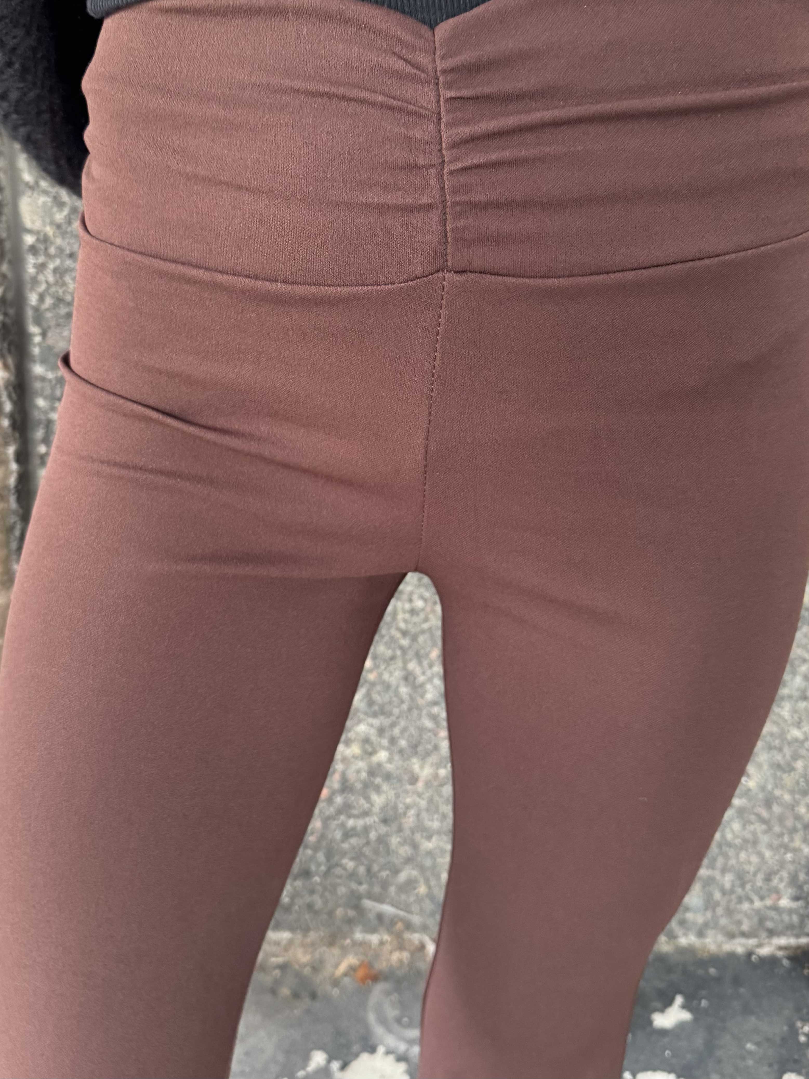 Gaja - Lösa elastiska byxor med resår i midjan